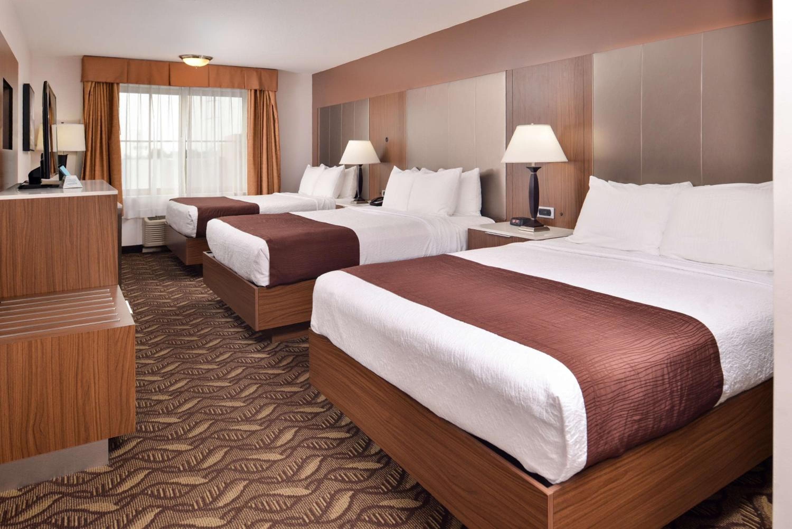 Hotel Best Western Airport Plaza Inn - Los Angeles LAX — 10