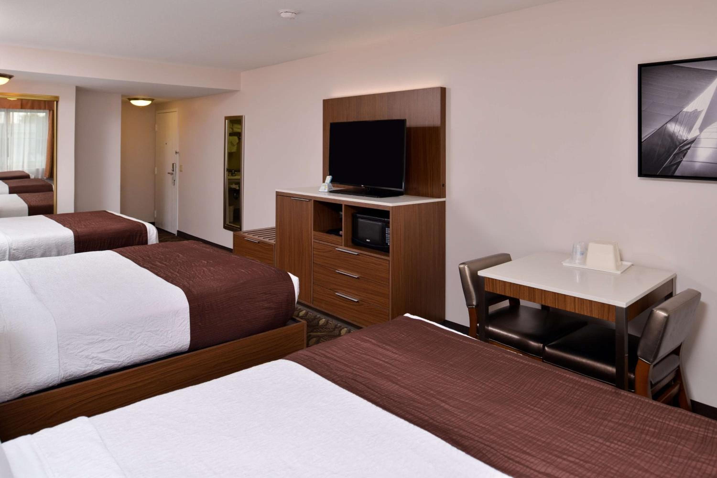 Hotel Best Western Airport Plaza Inn - Los Angeles LAX — 17