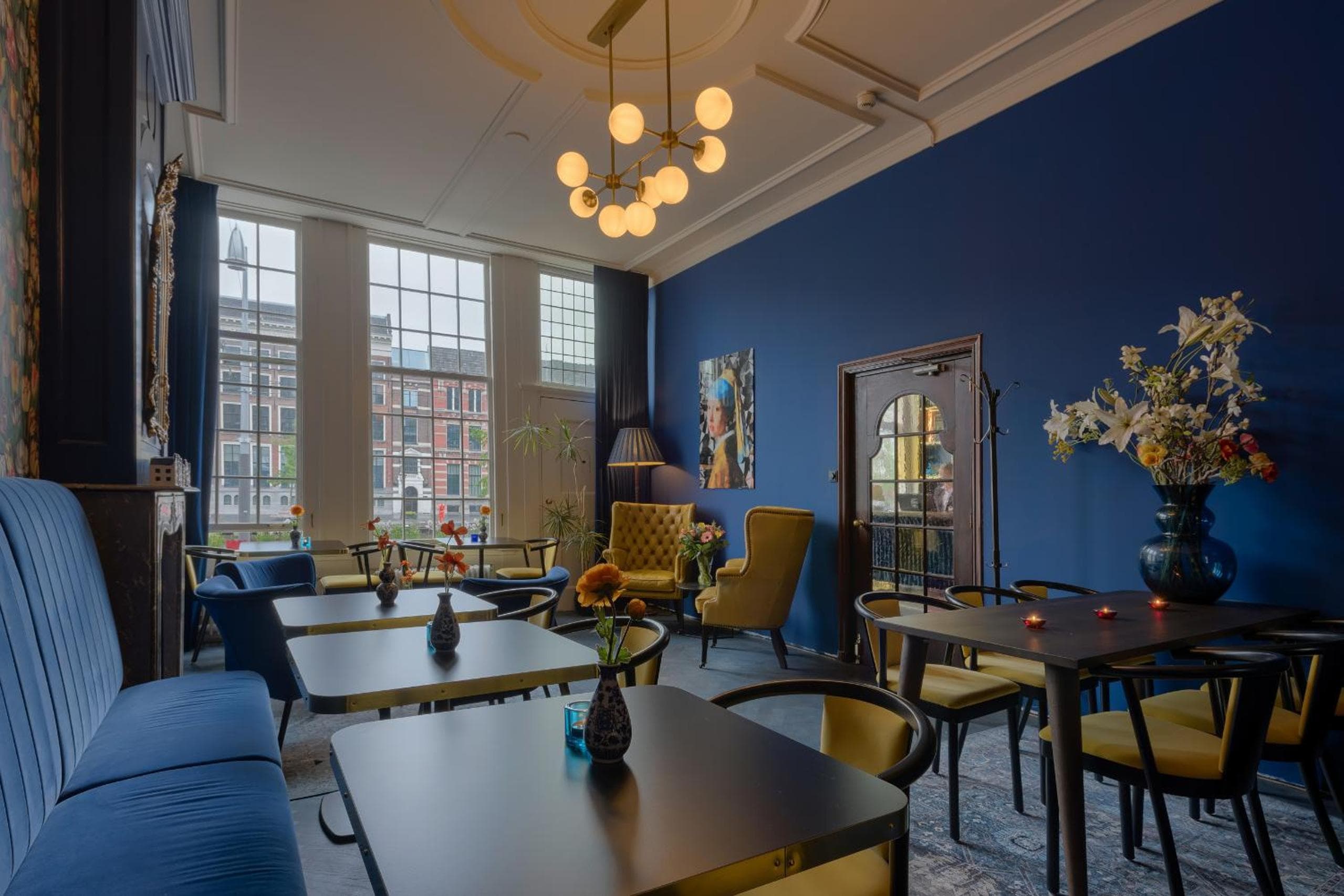Hotel des Arts — 19