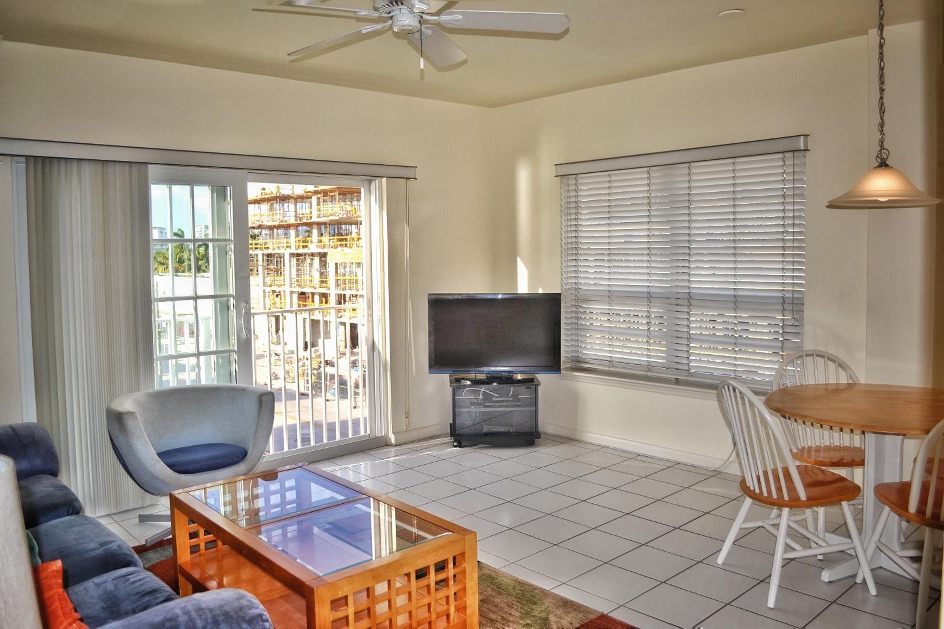 Fort Lauderdale Yacht und Beach Club 416 — 15