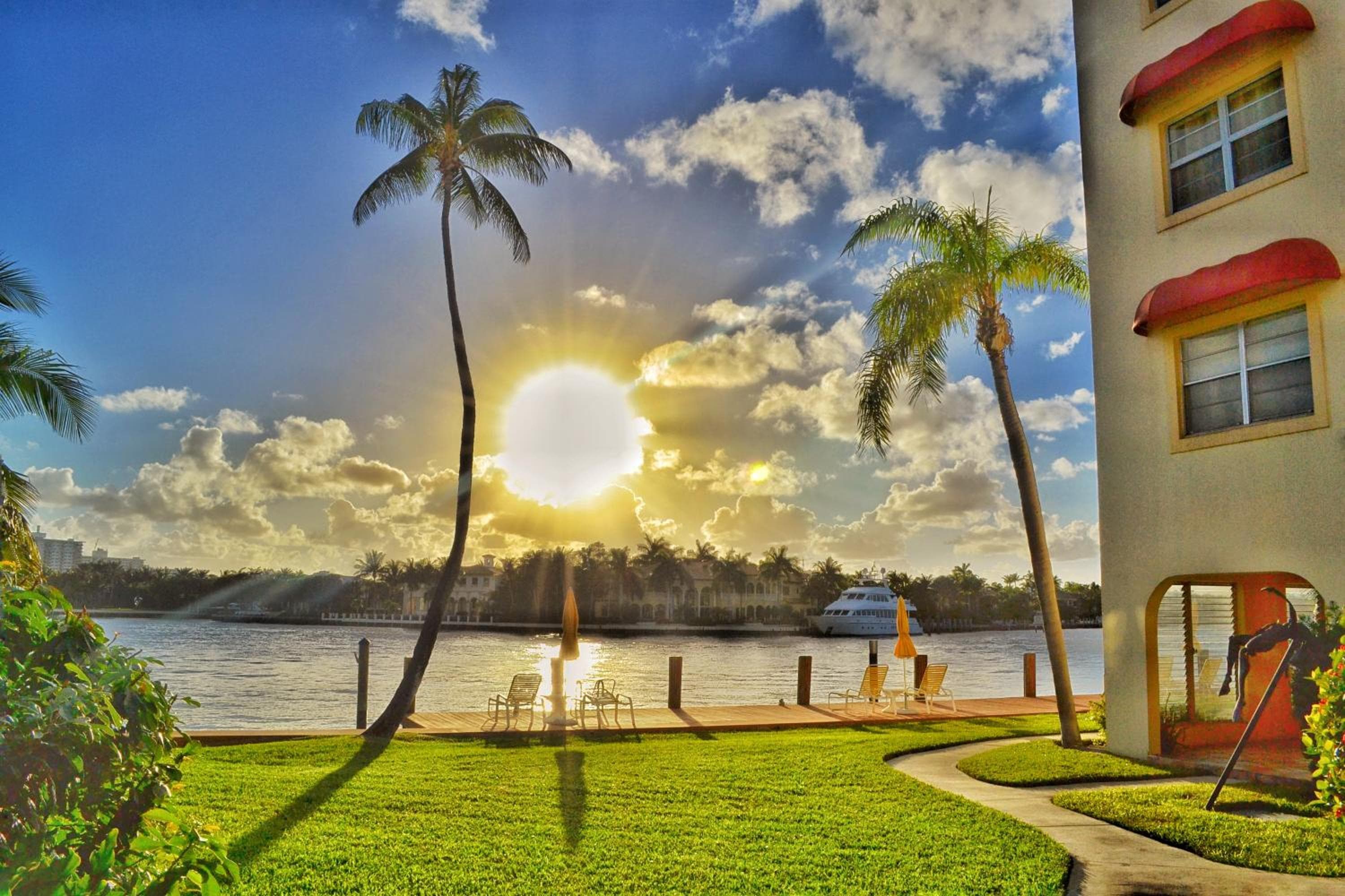 Fort Lauderdale Yacht und Beach Club 416 — 13