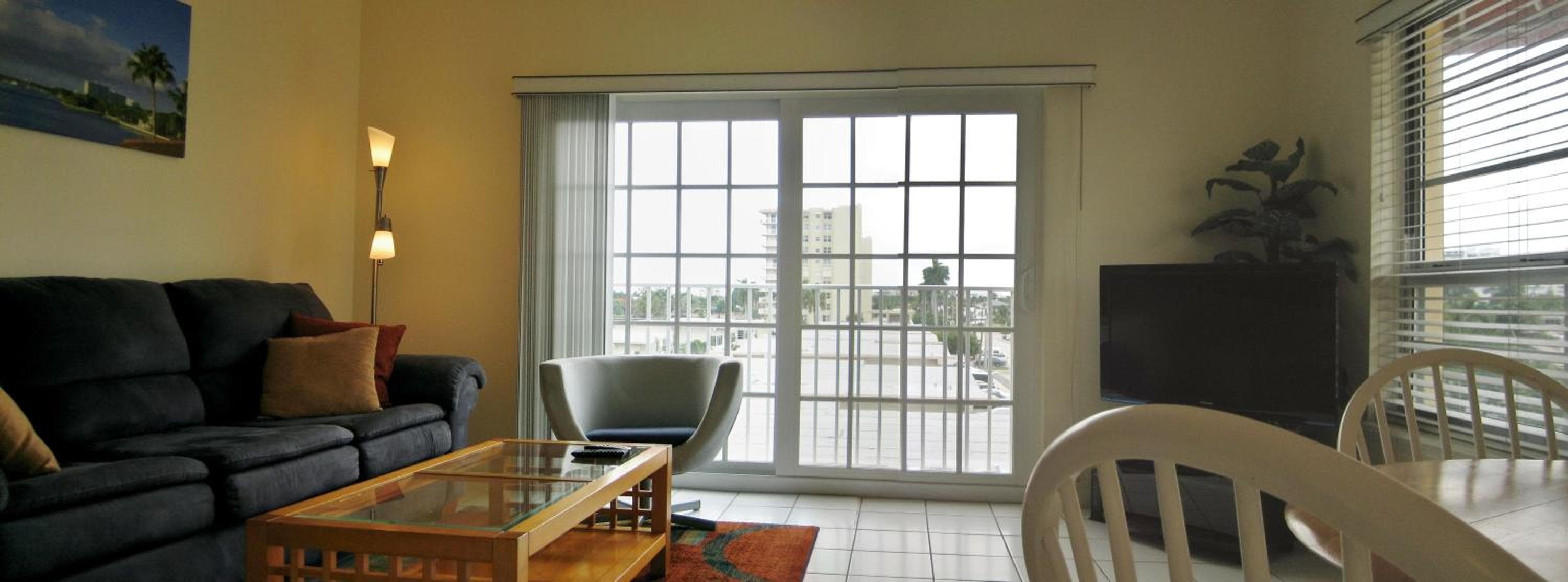 Fort Lauderdale Yacht und Beach Club 416 — 5