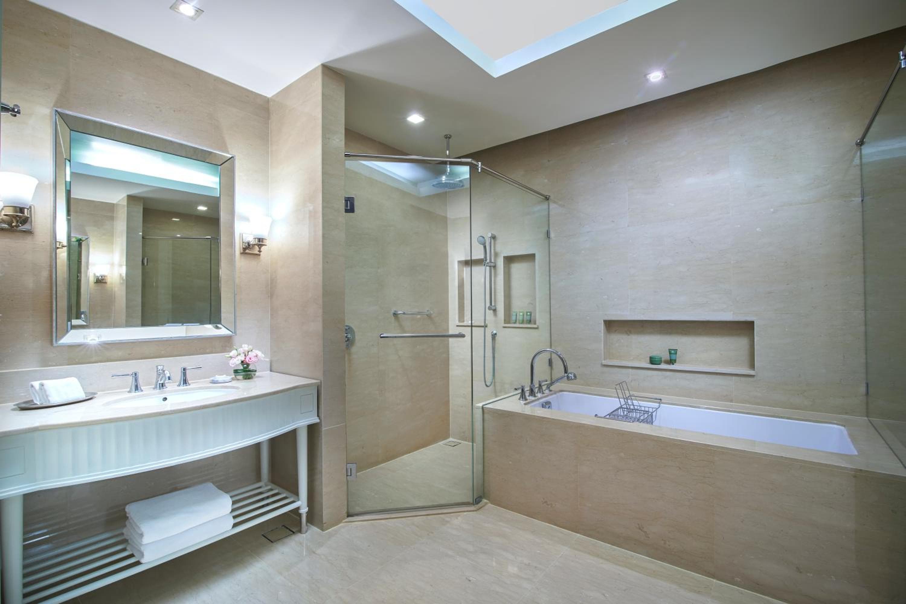 Oriental Residence Bangkok — 30