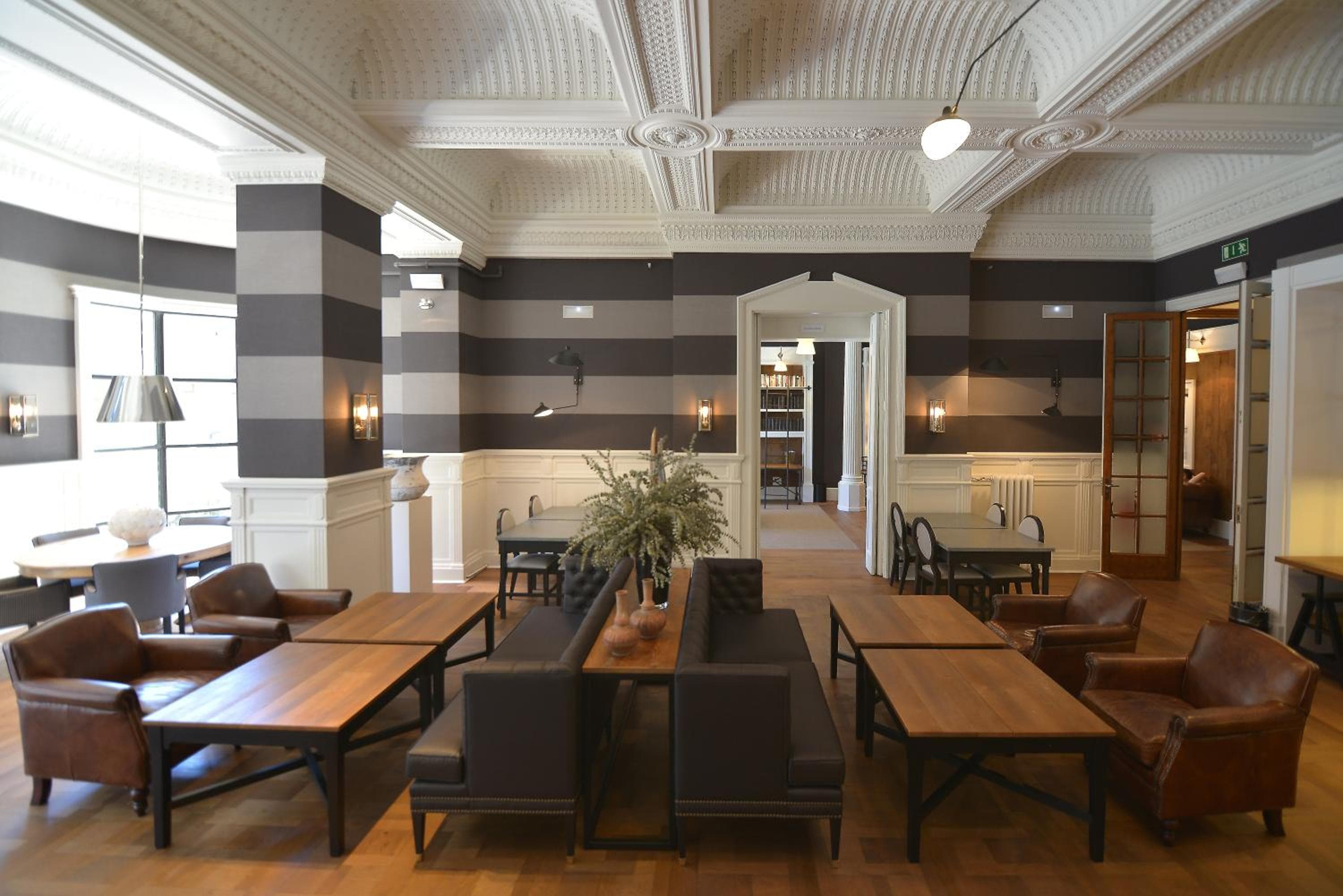 Hotel Granvia — 30