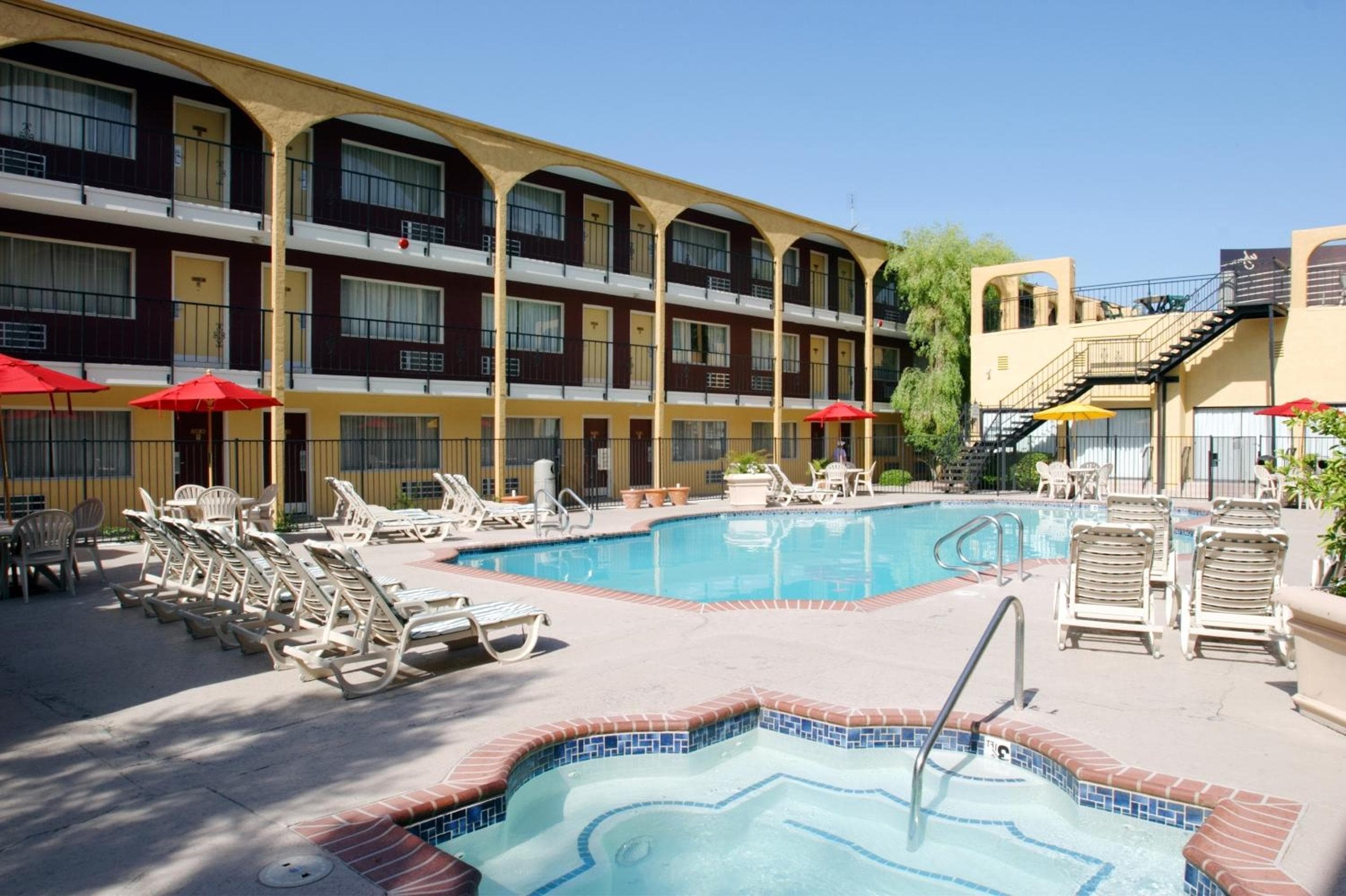 Mardi Gras Hotel & Casino — 5