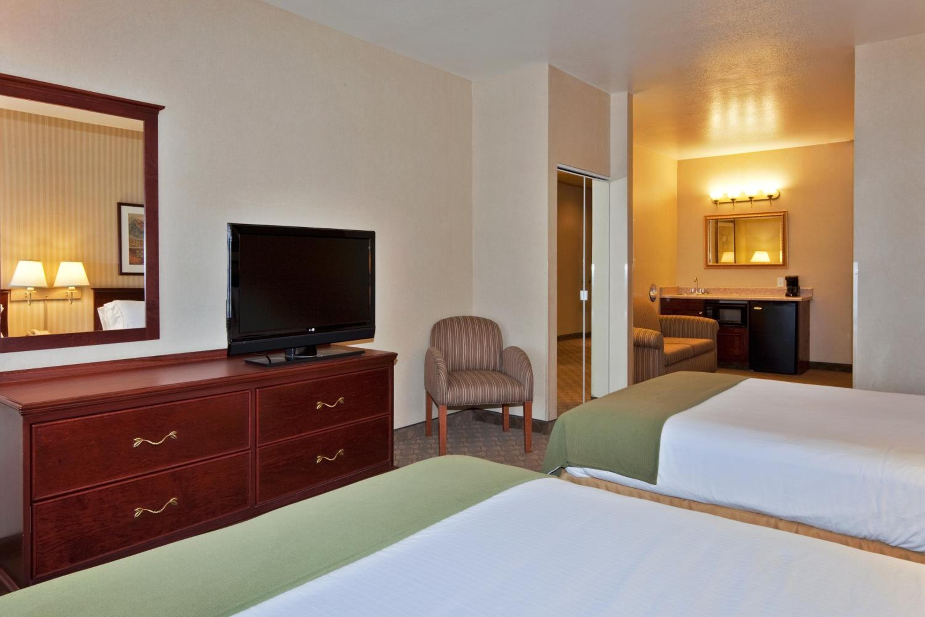 Holiday Inn Express Hotel and Suites - Henderson, un hotel IHG — 5