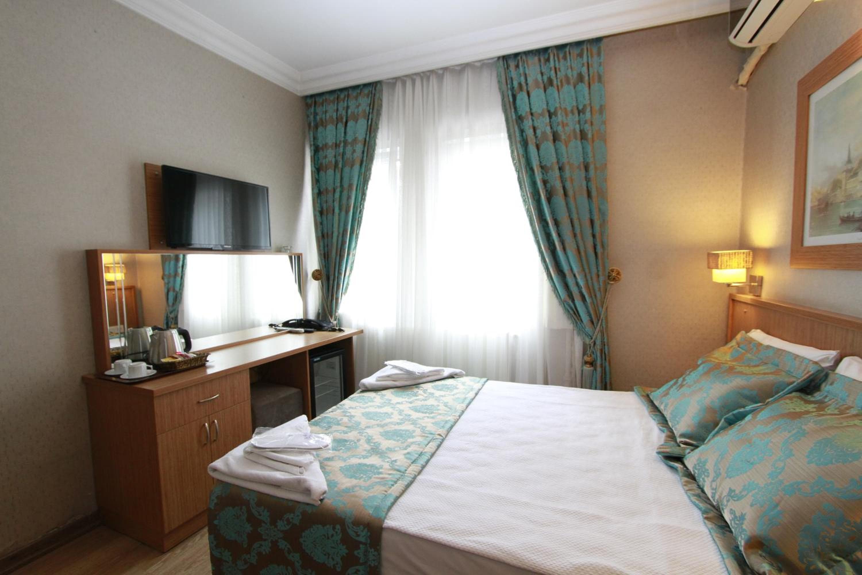 Agora Boutique Hotel & Bistro — 22