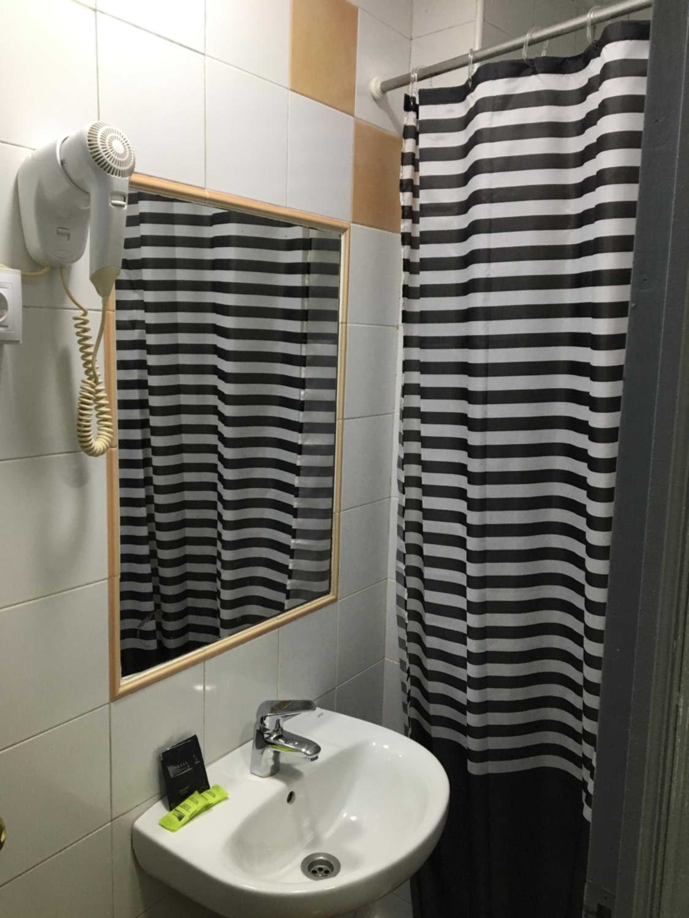 Hostel Alcobia — 28