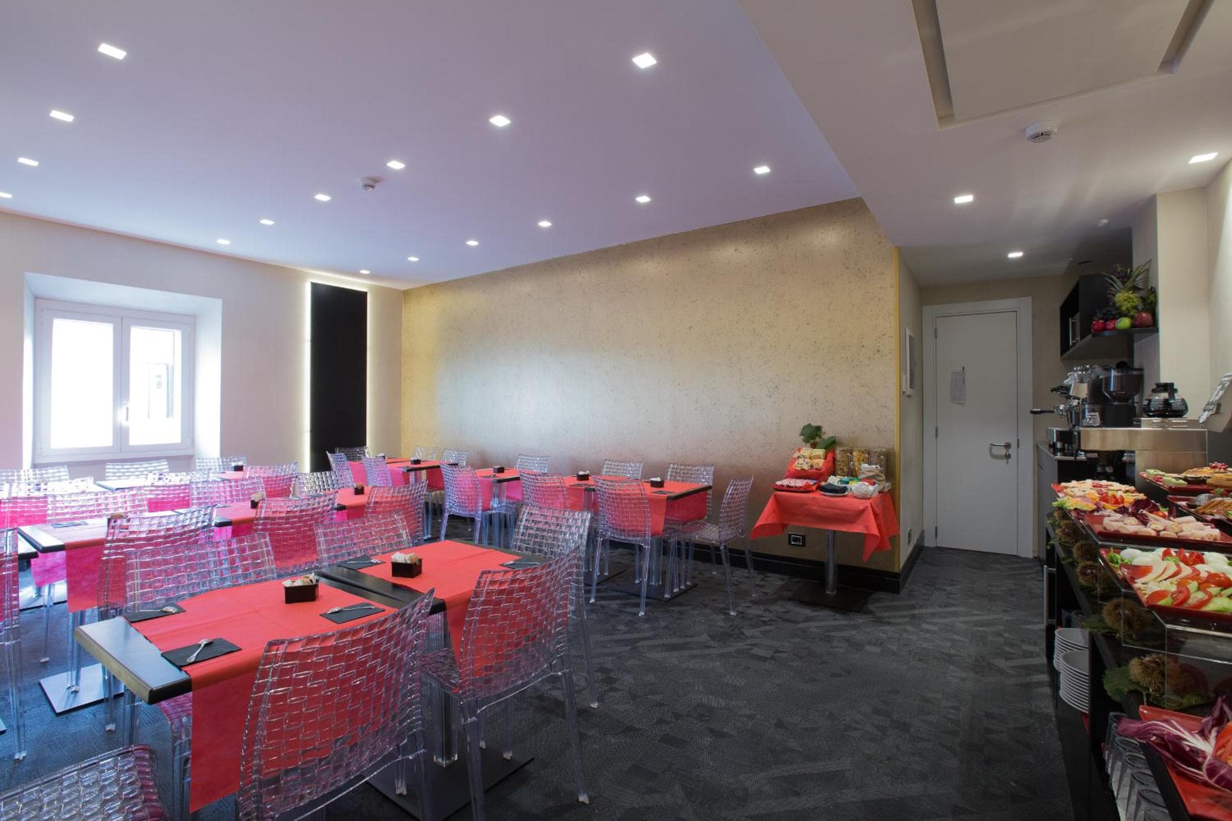 Floris Hotel — 15