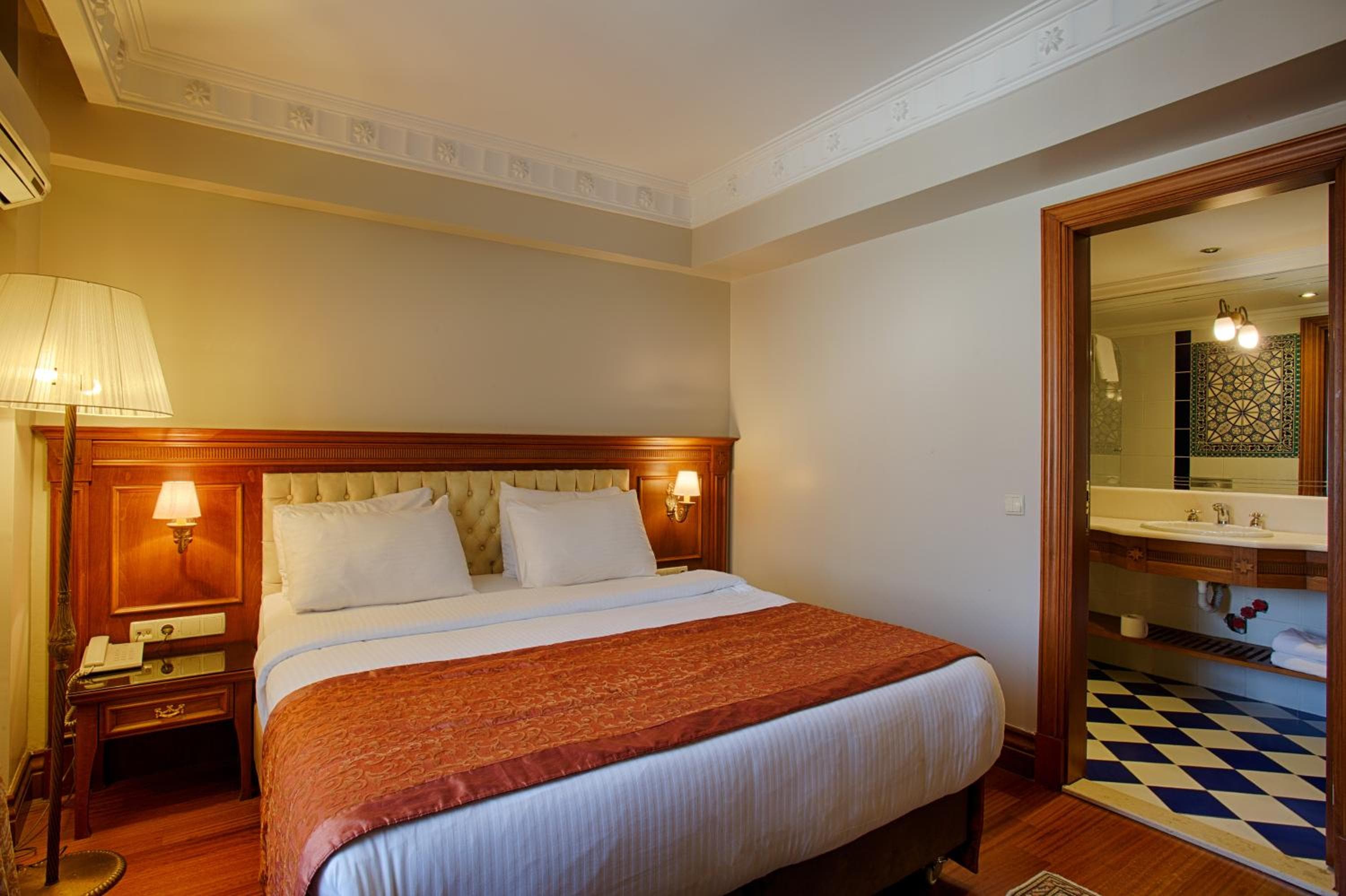 Hotel Sumengen — 28