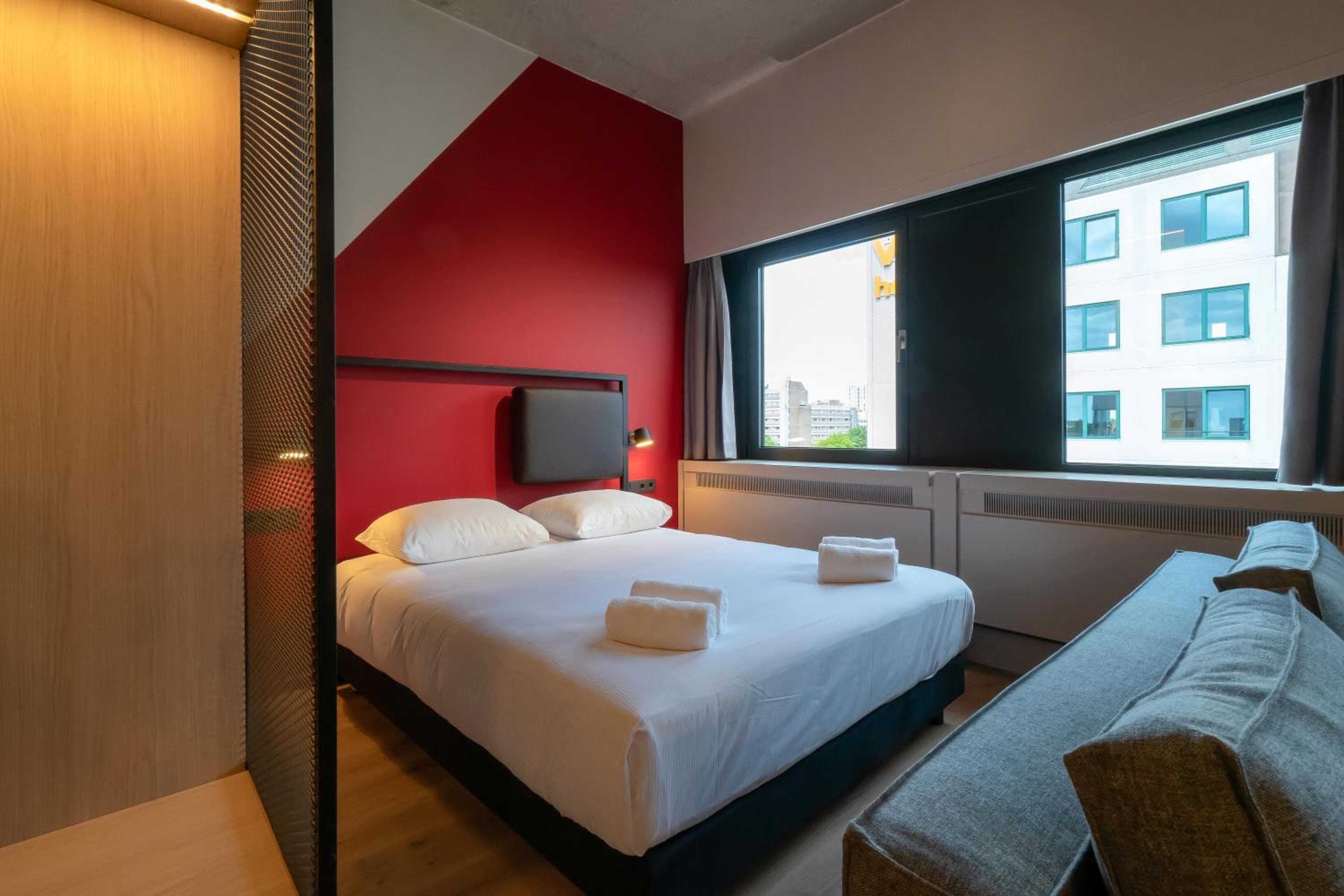 Vía Suites — 5