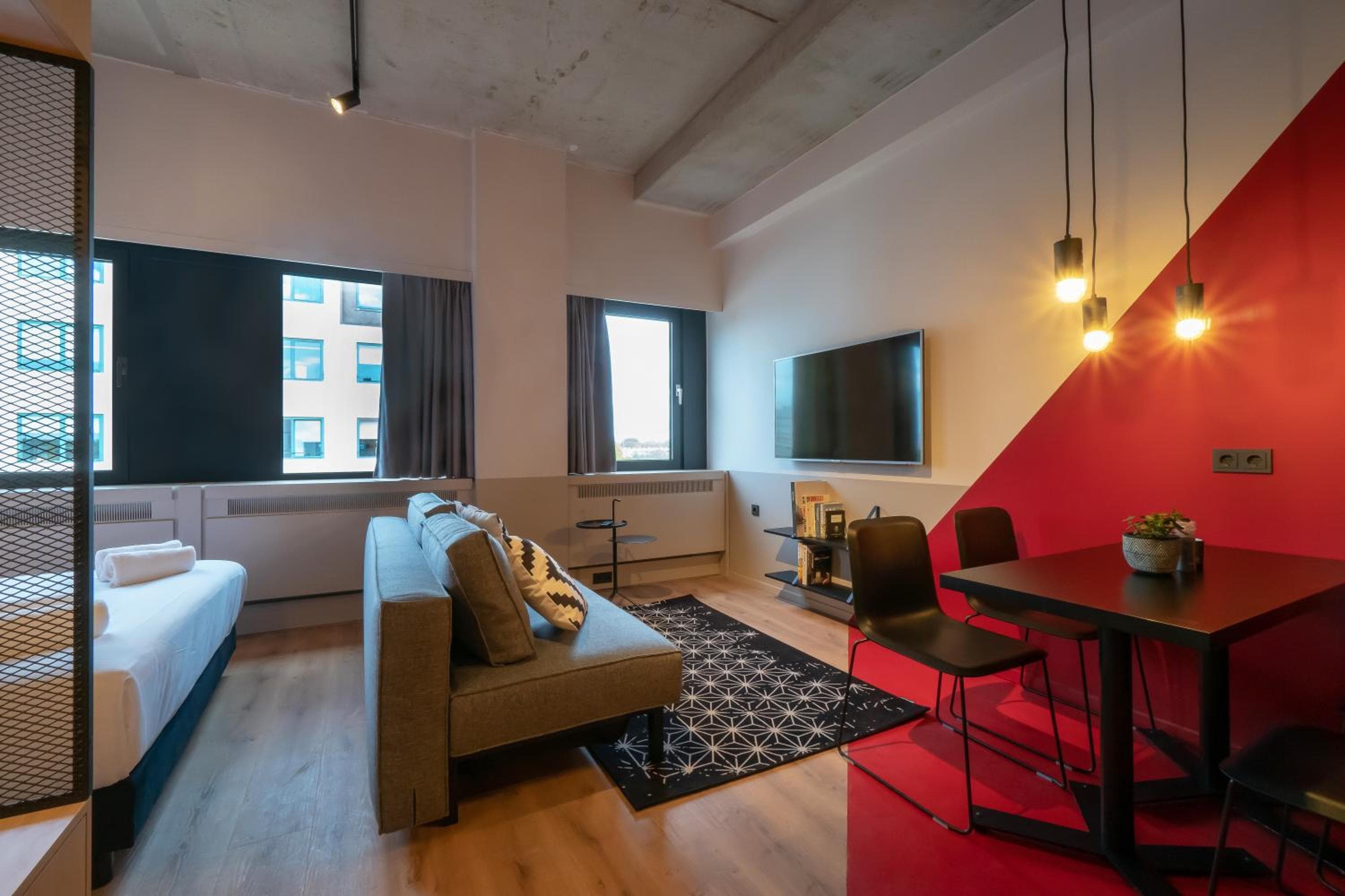 Vía Suites — 2