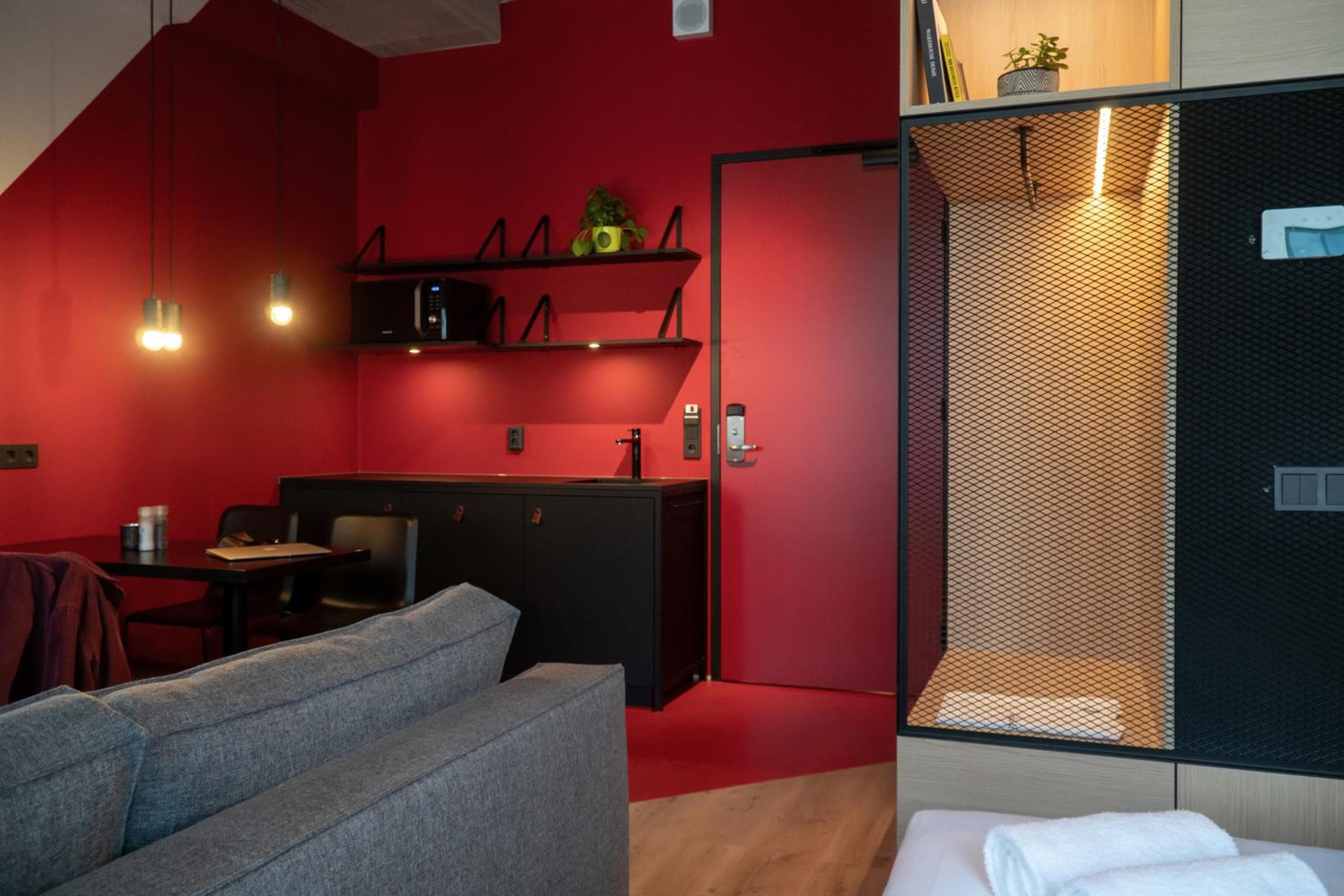 Vía Suites — 4