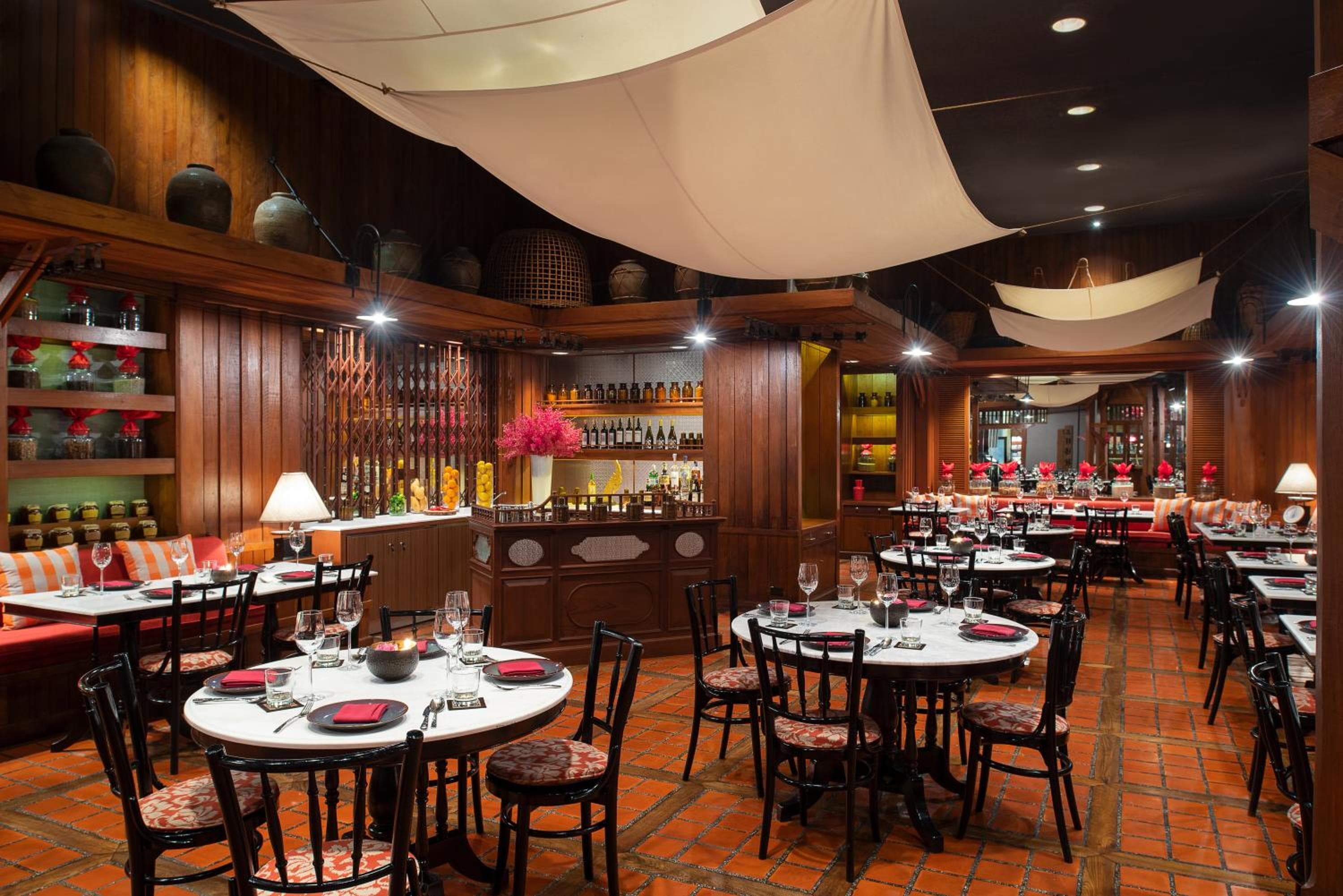 Anantara Siam Bangkok Hotel — 6