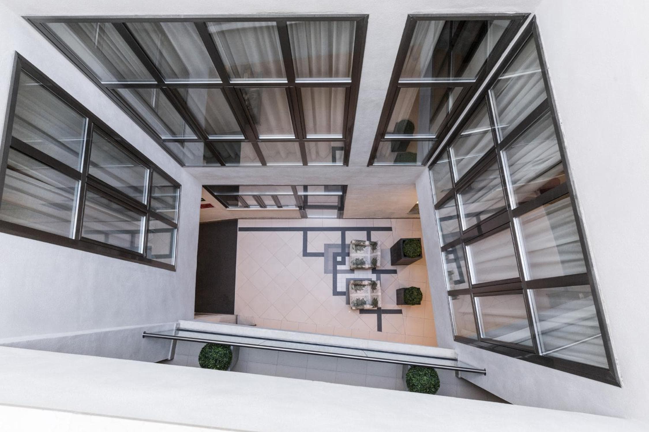 Welldone Cathedral Suites — 25