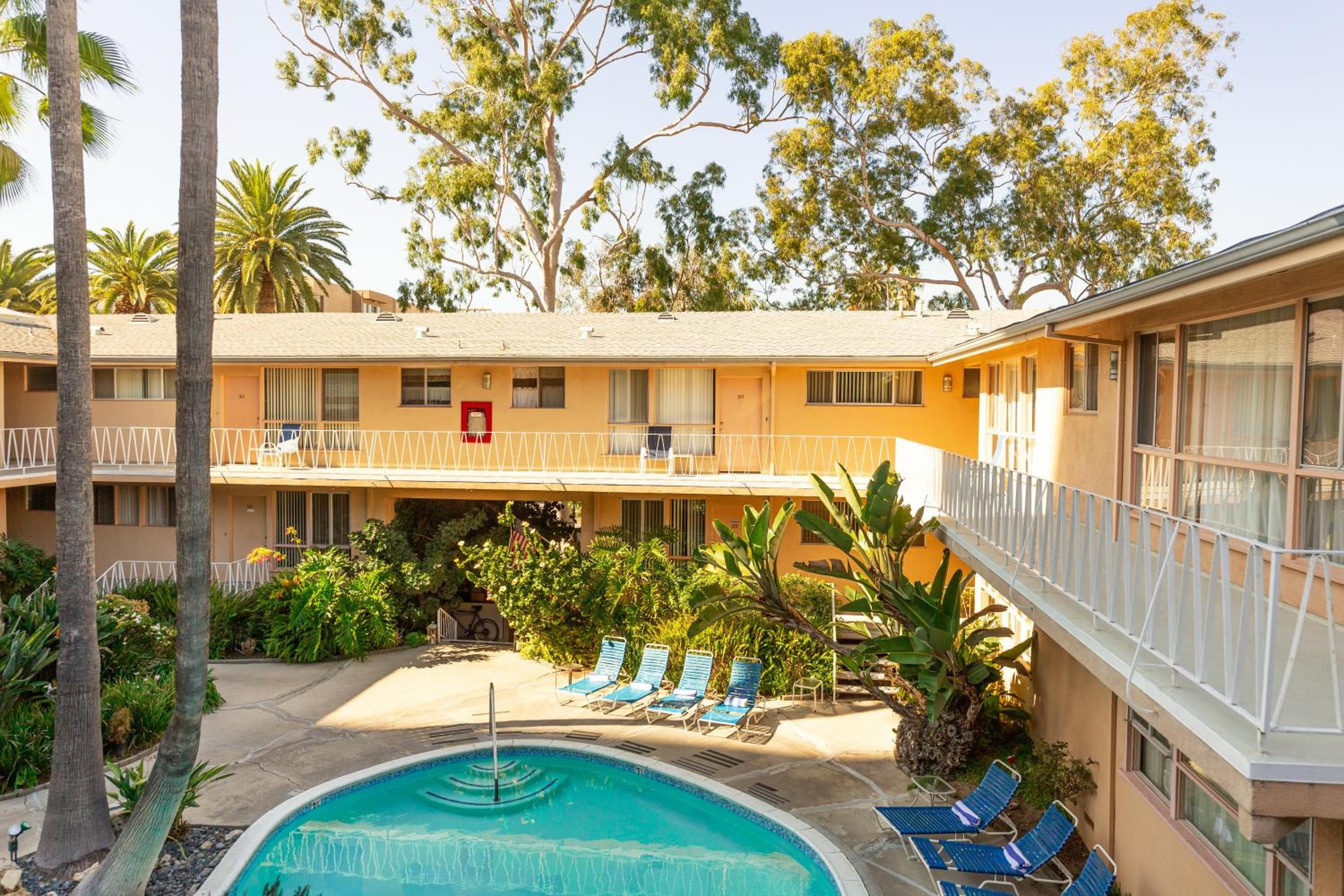 Hotel Cal Mar Suites — 3