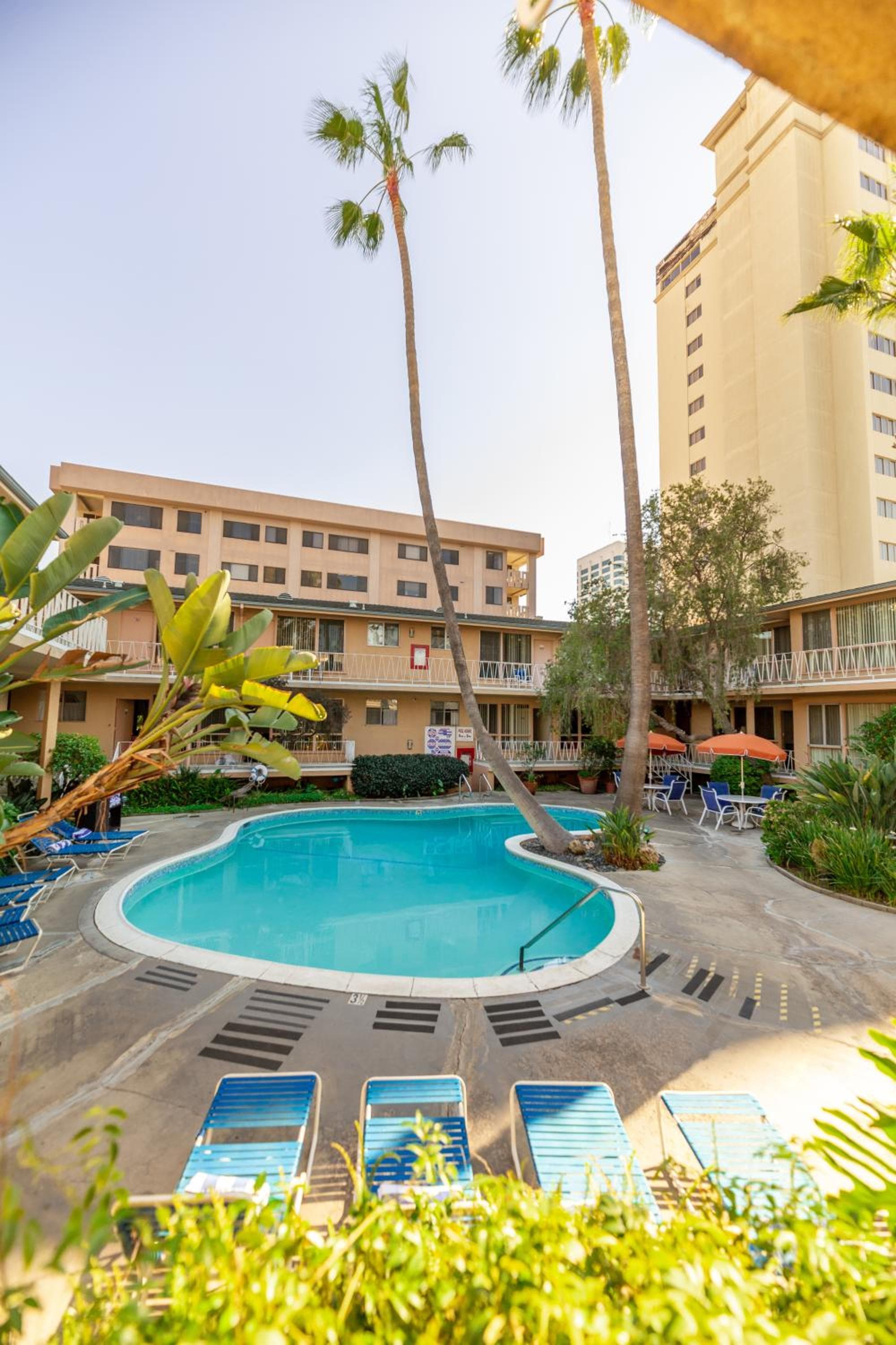 Hotel Cal Mar Suites — 5