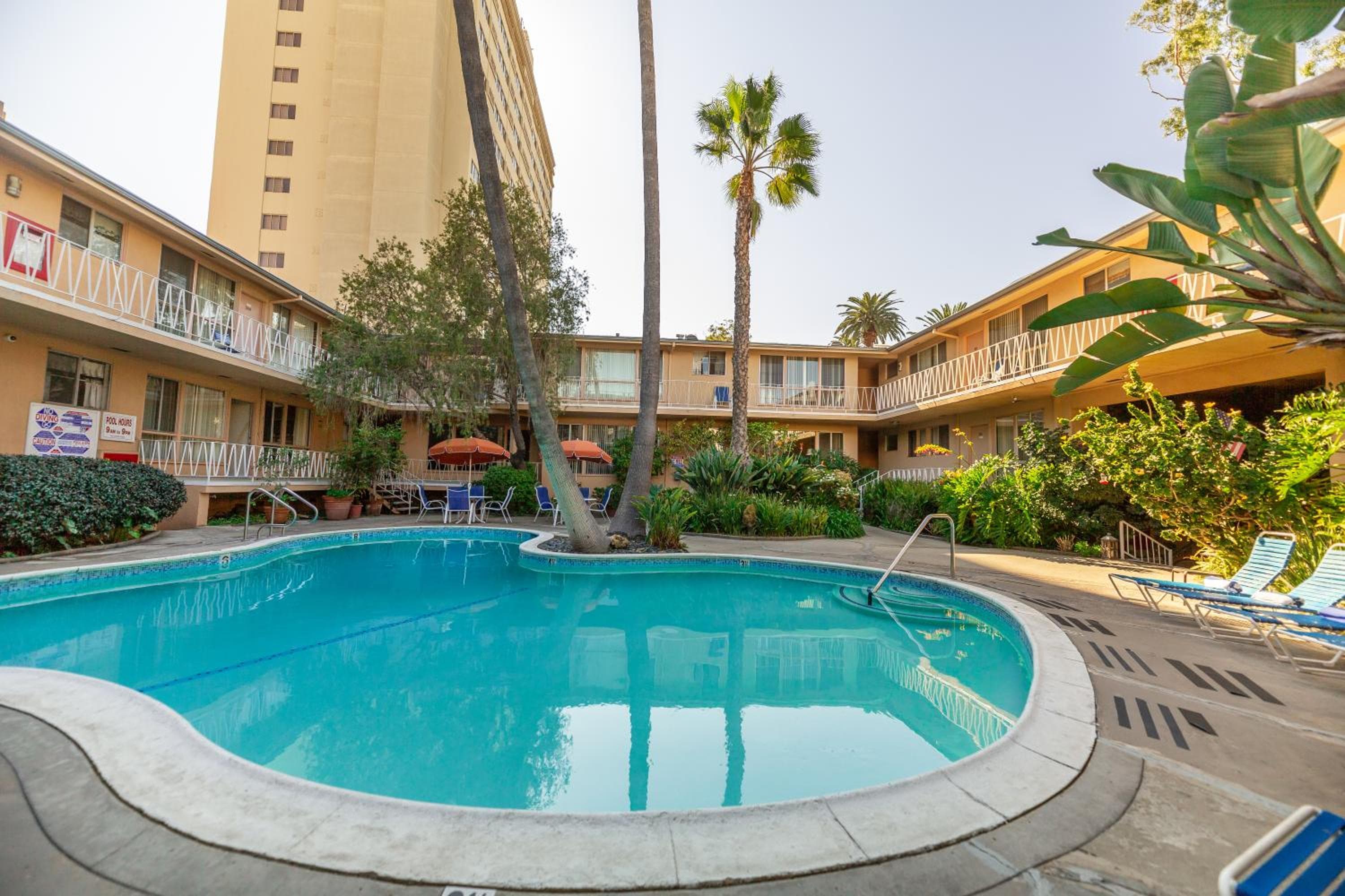 Hotel Cal Mar Suites — 6