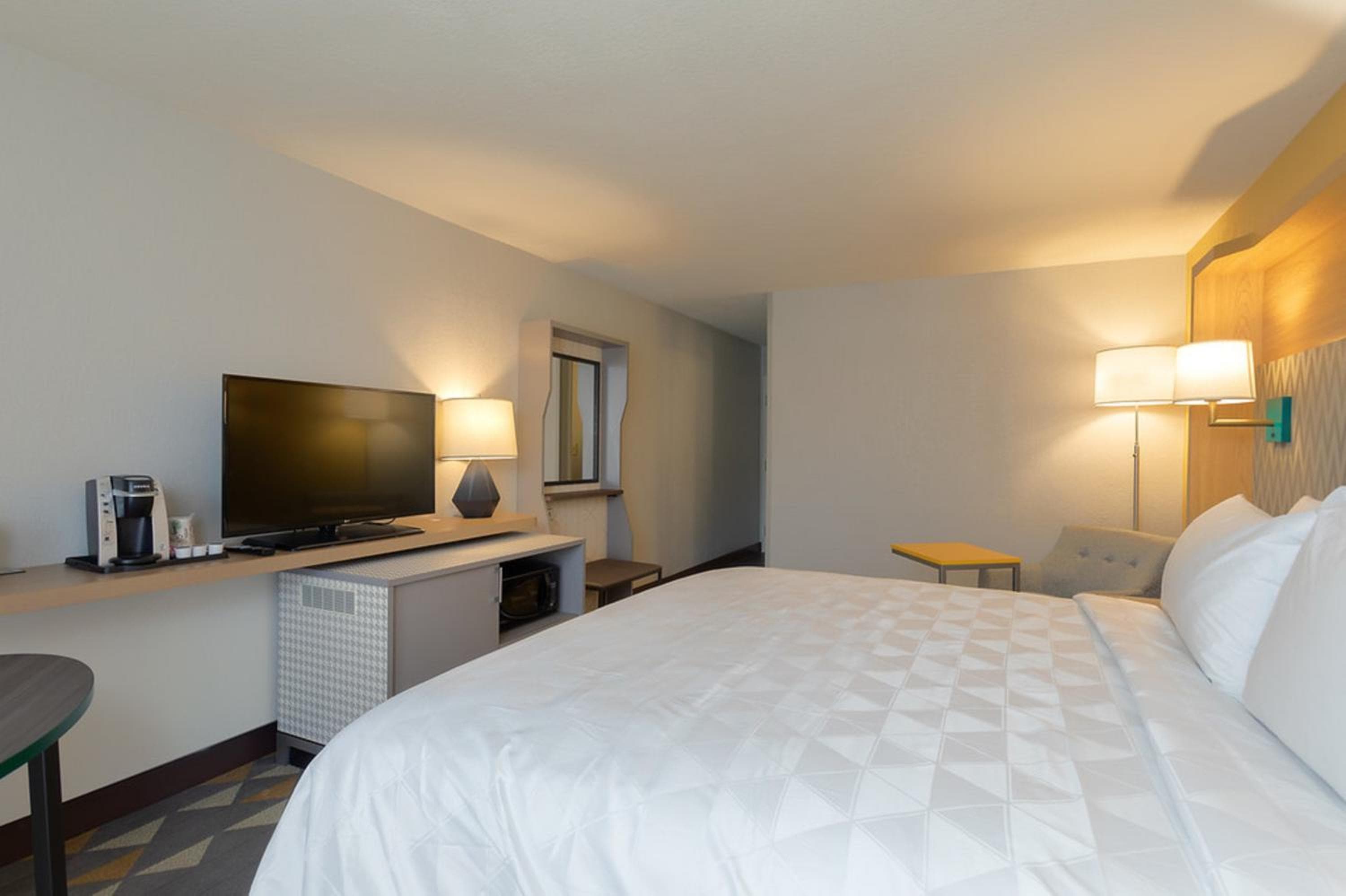 Holiday Inn & Suites Orlando SW - Celebration Area by IHG — 13