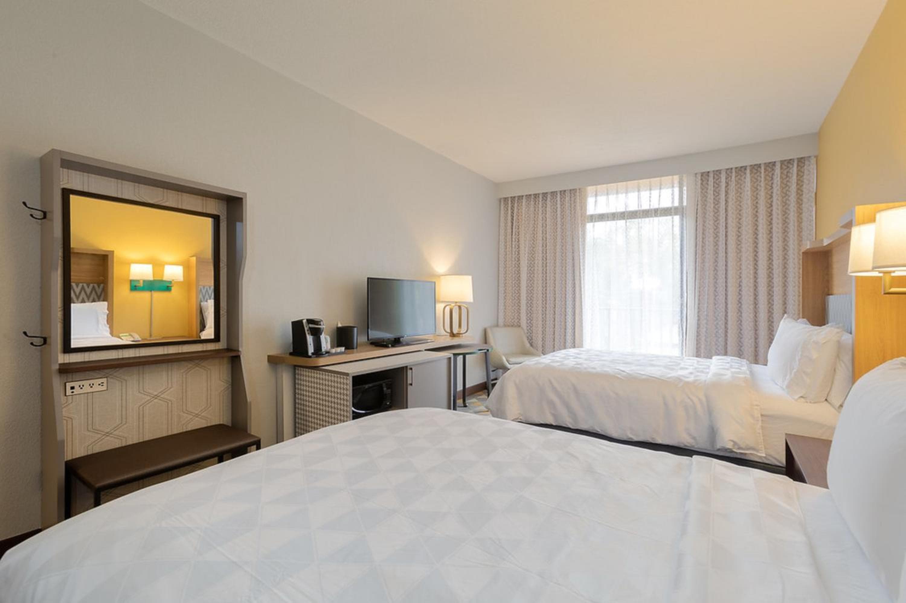Holiday Inn & Suites Orlando SW - Celebration Area by IHG — 4