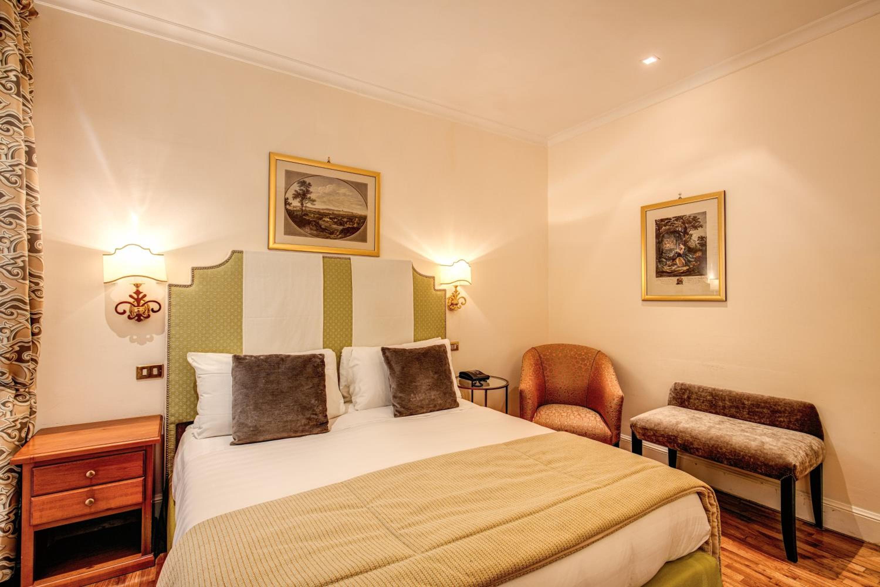 Hotel Cortina — 12