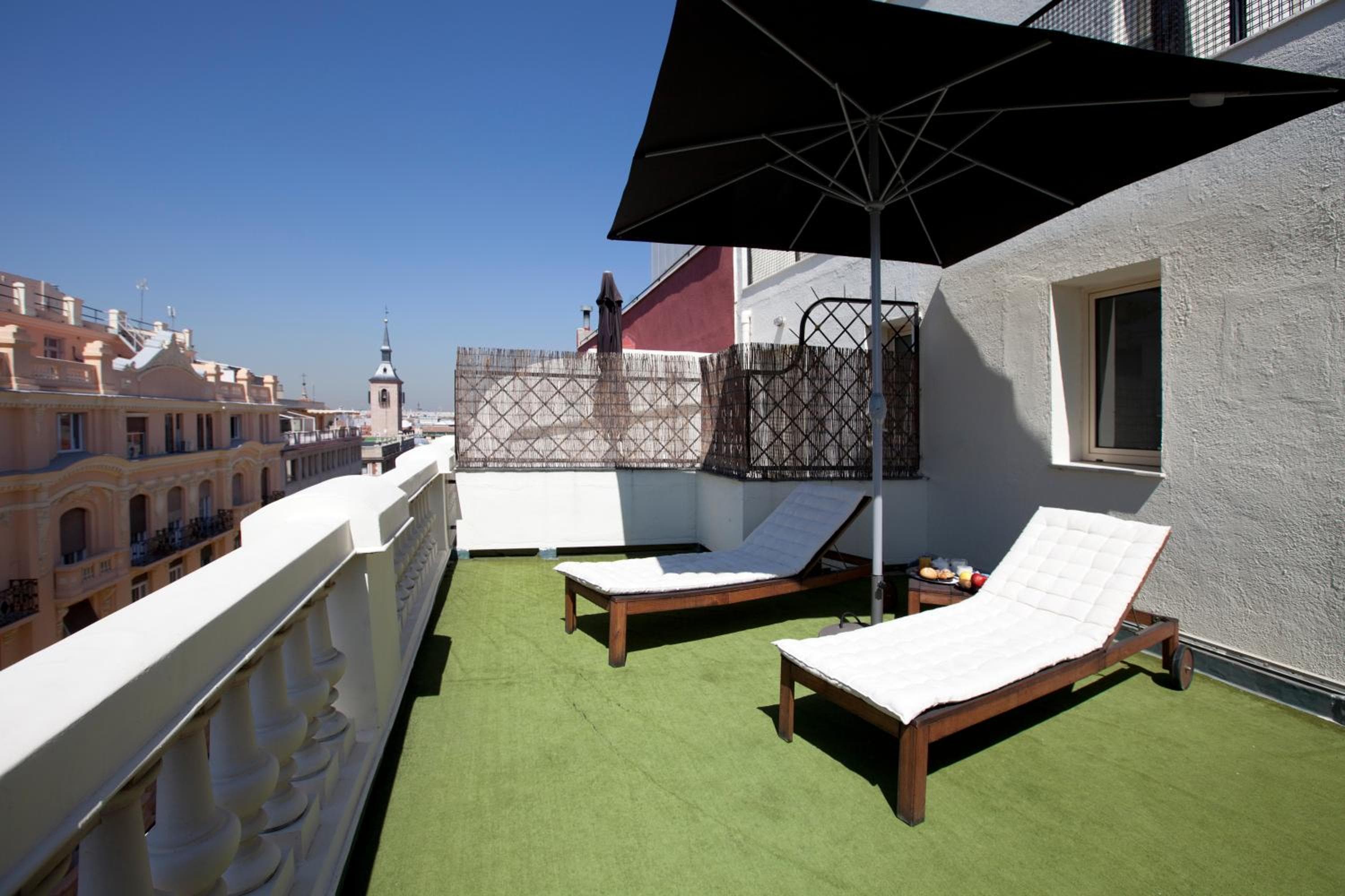 Hotel Moderno Puerta del Sol — 3