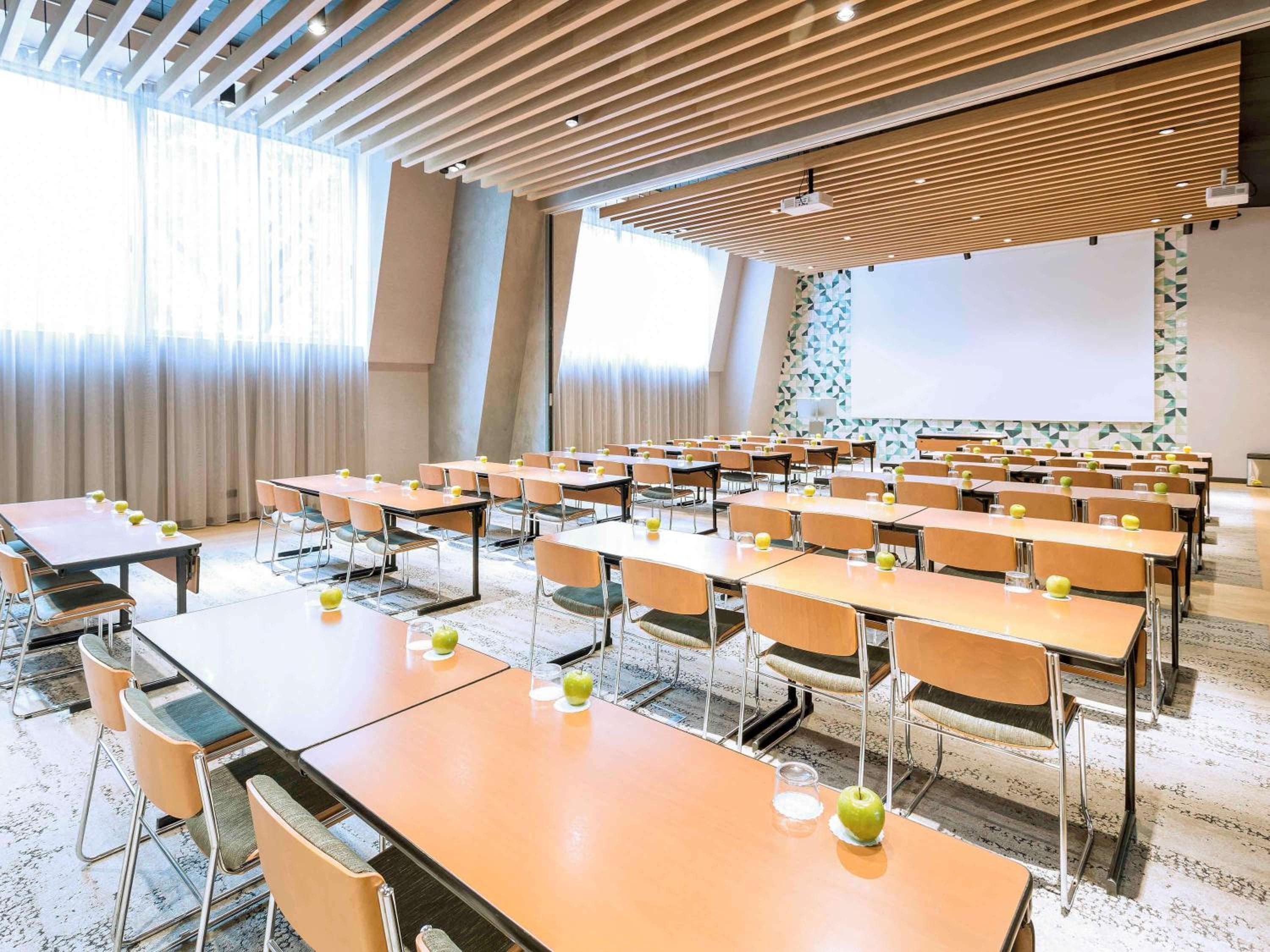 Novotel Sevilla — 27