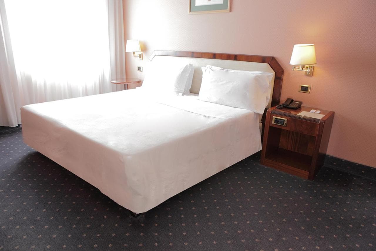 Hotel Bristol — 30