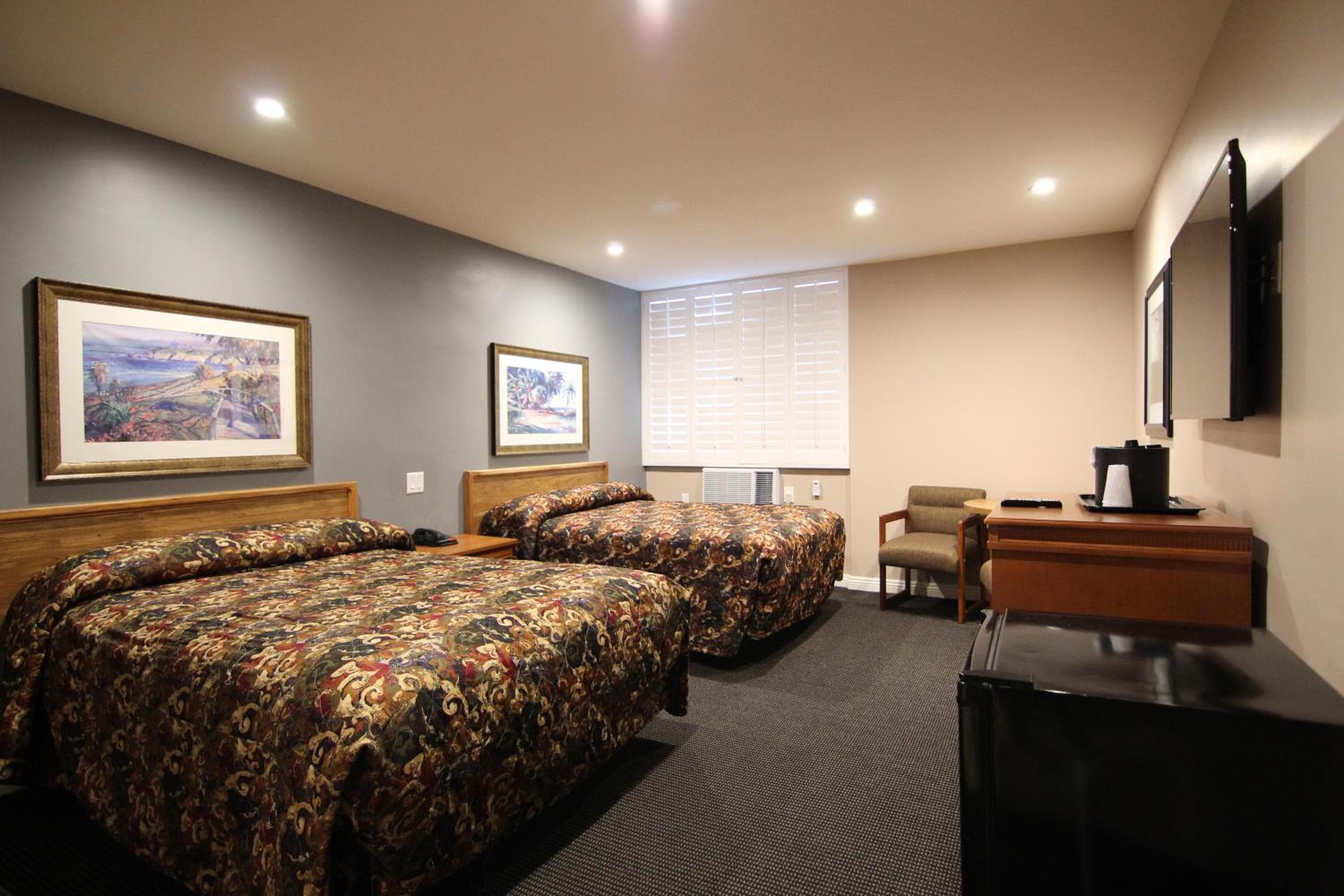 Dunes Inn - Wilshire — 10
