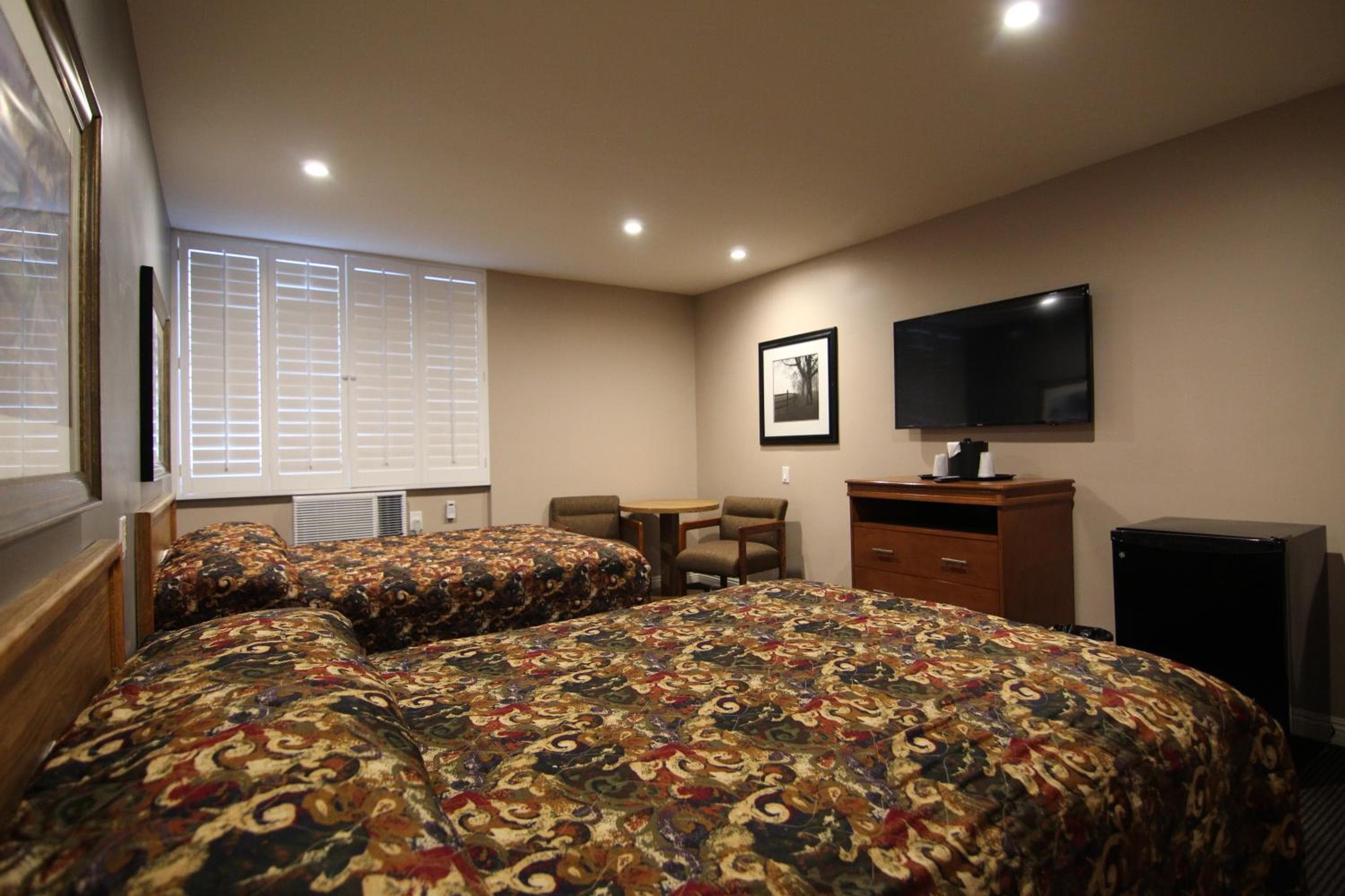 Dunes Inn - Wilshire — 14