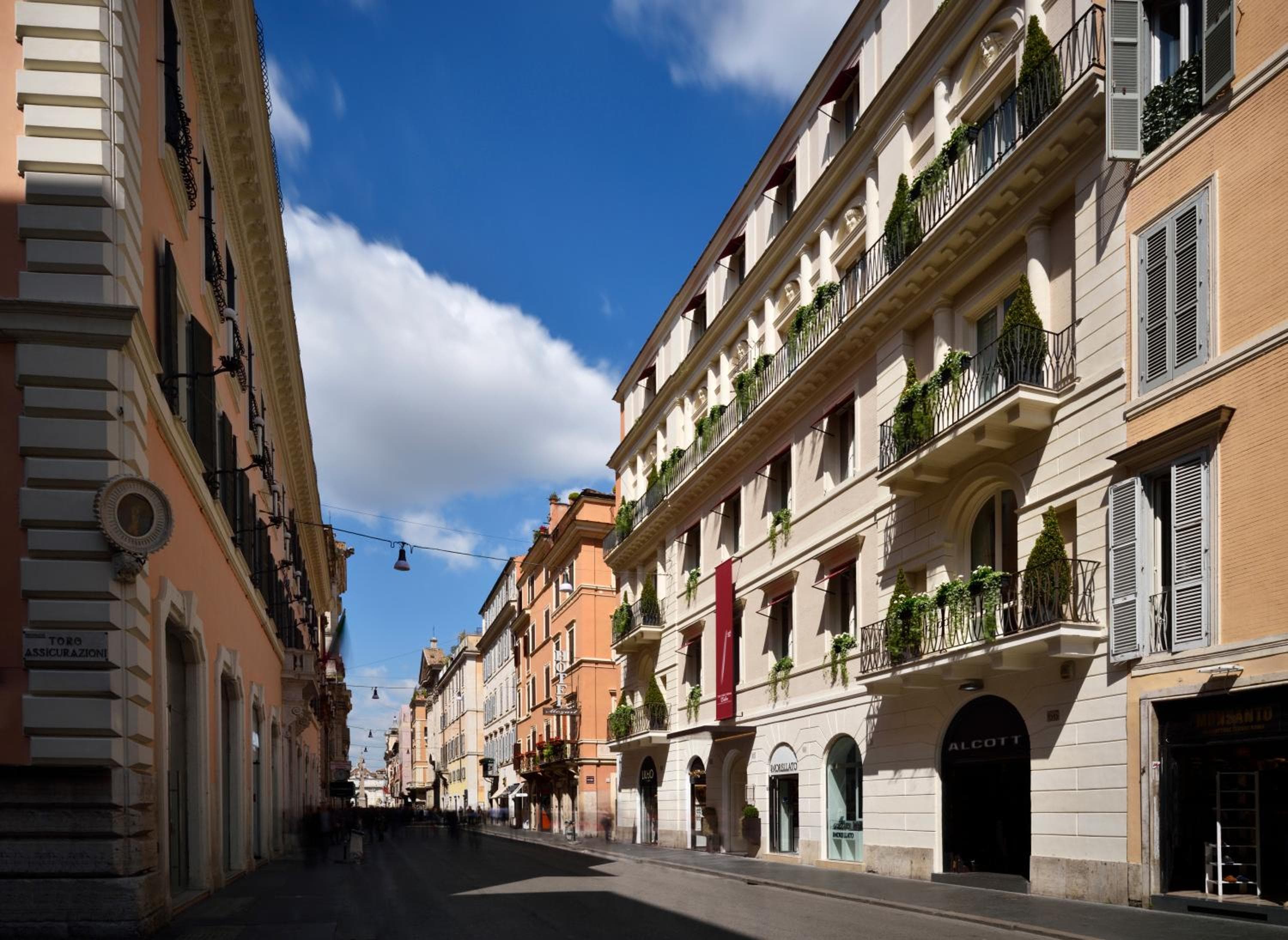 The First Dolce - Preferred Hotels & Resorts — 27