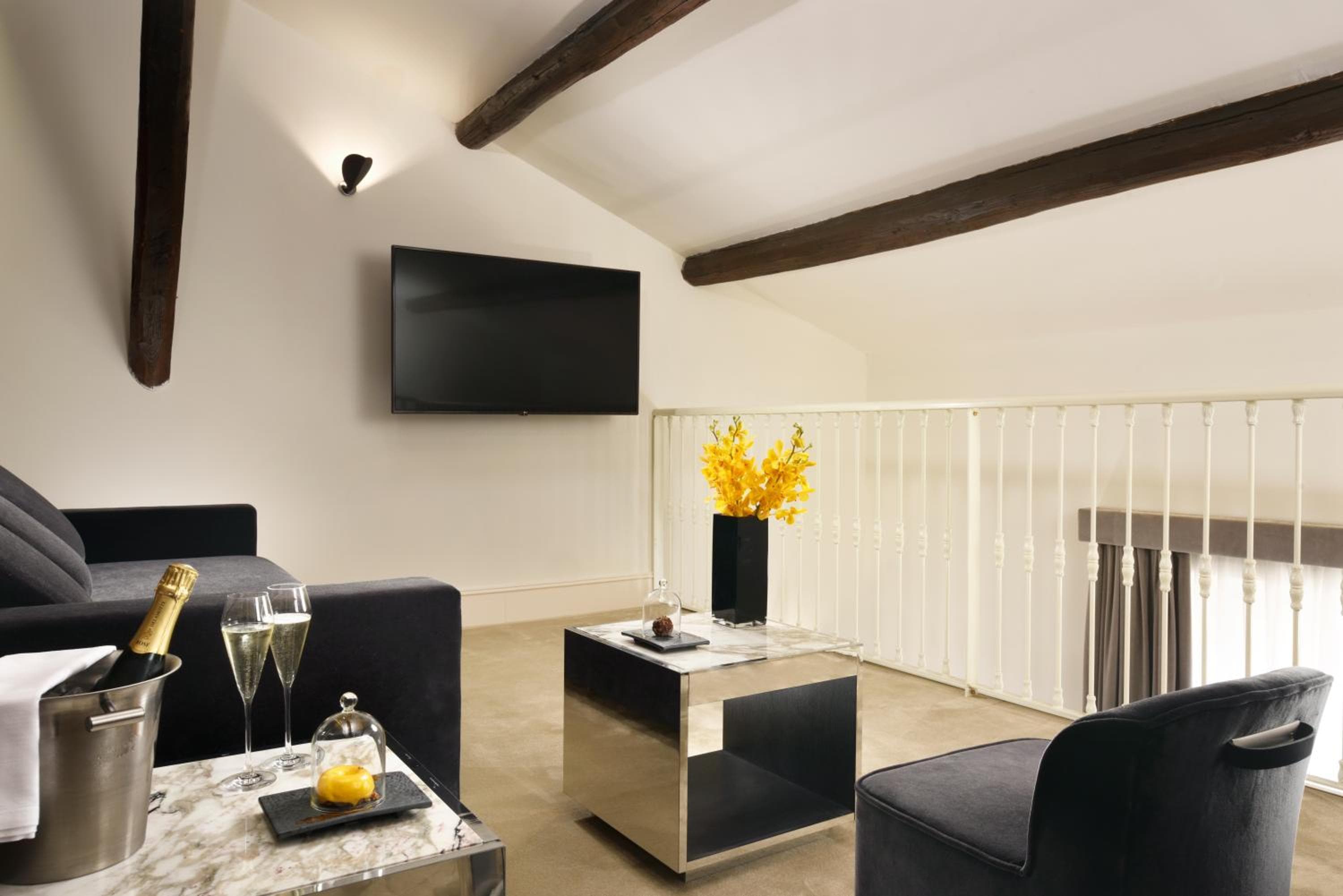 The First Dolce - Preferred Hotels & Resorts — 18