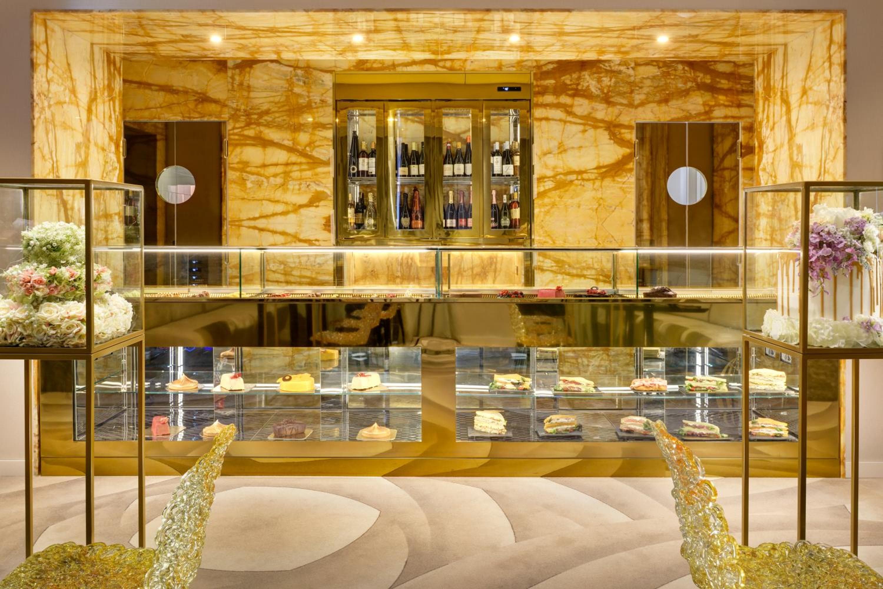 The First Dolce - Preferred Hotels & Resorts — 24