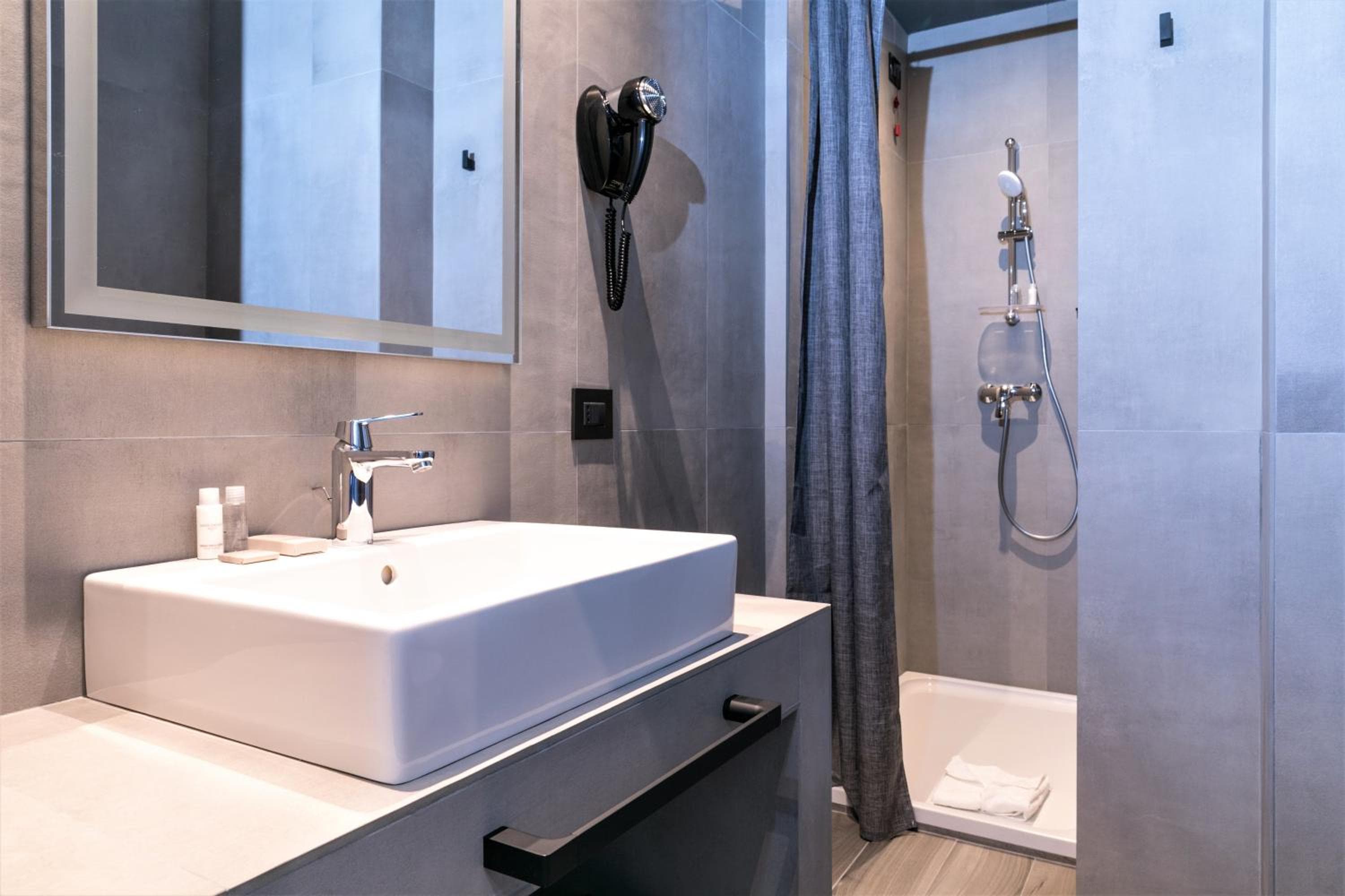 J24 Hotel Milano — 5