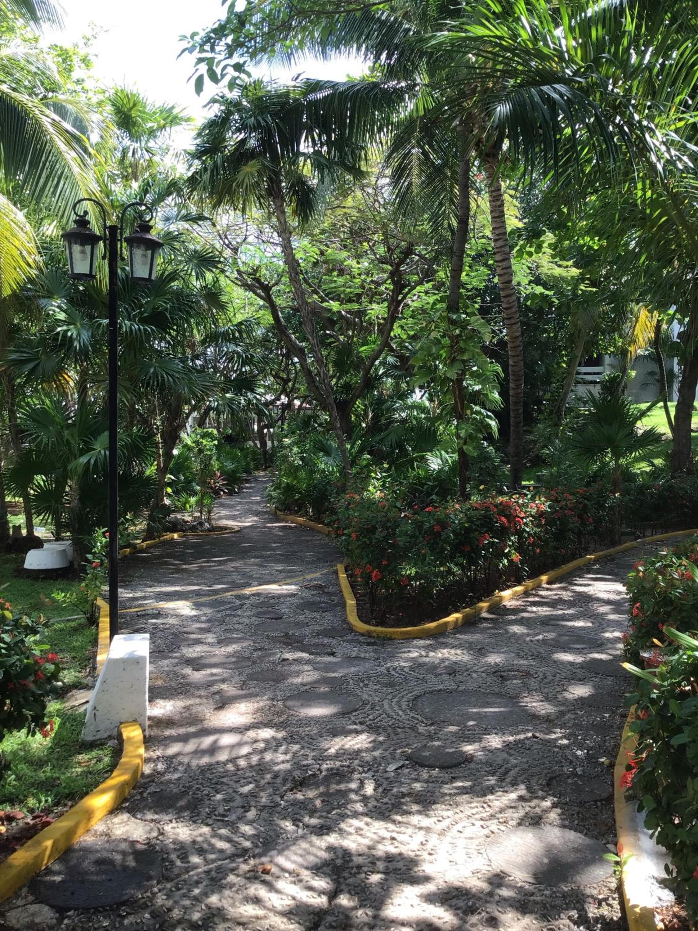 Hotel Maya Caribe Faranda Cancún — 17