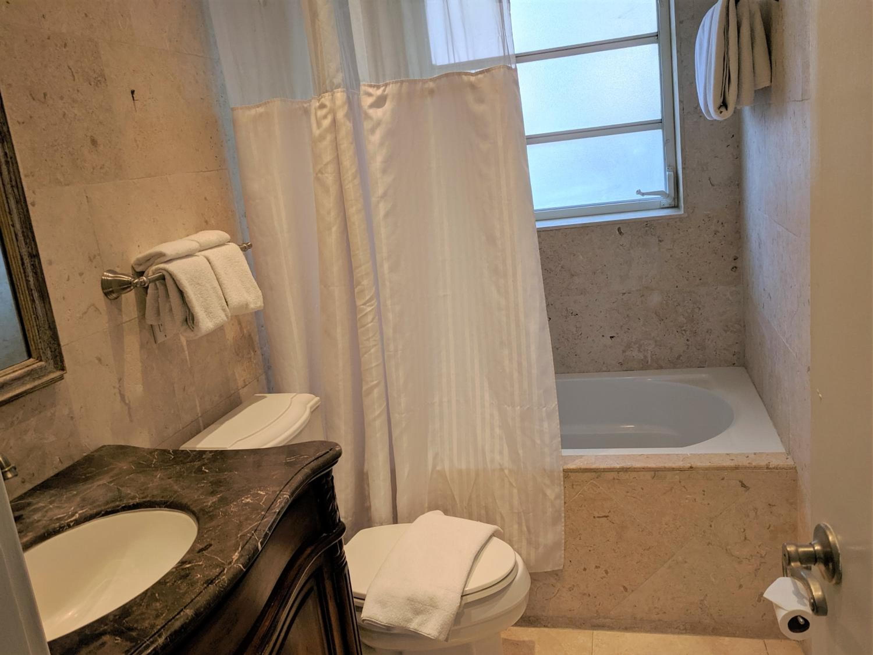 Manhattan Tower Apartment Hotel — 29