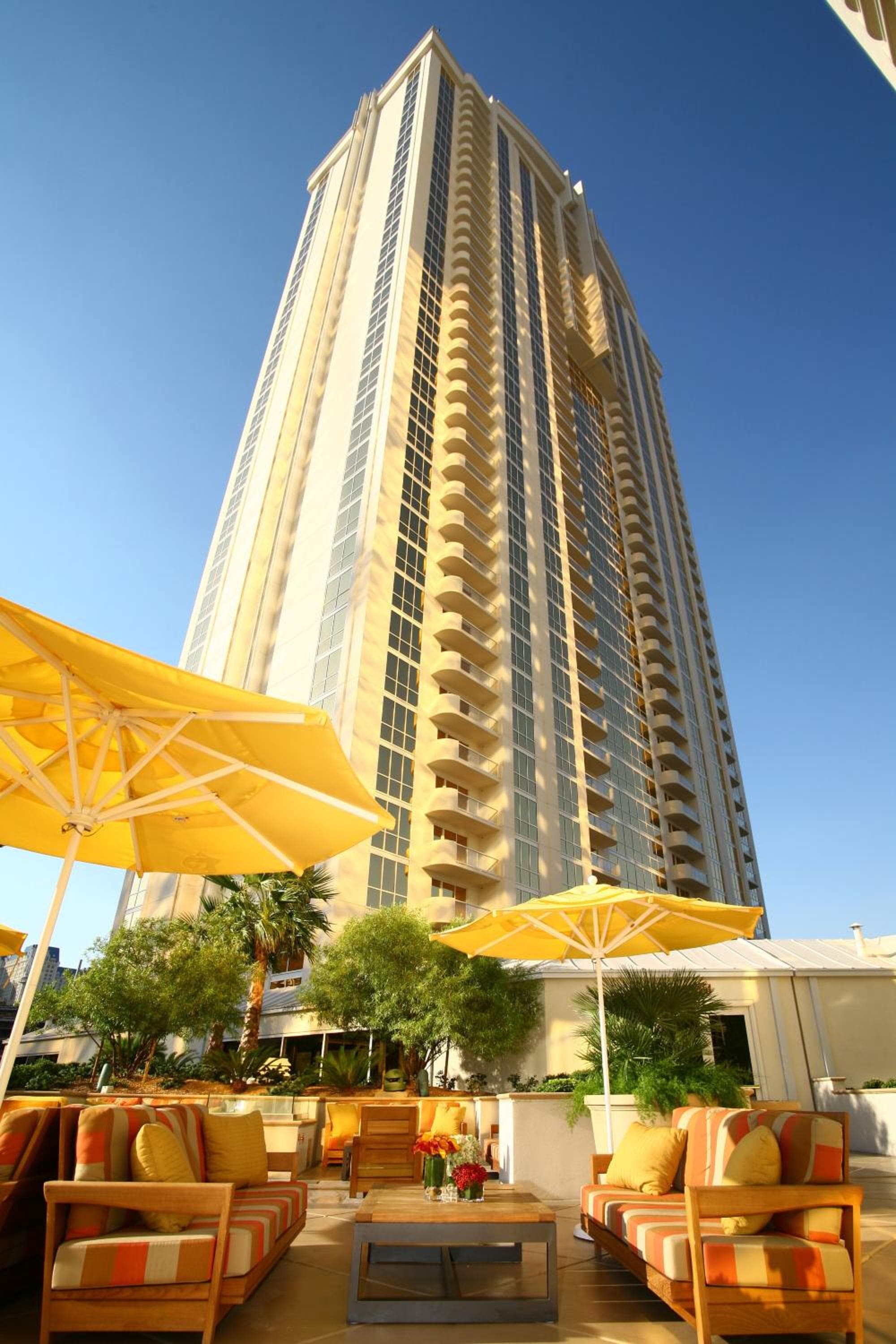 Luxury Suites International im The Signature — 1