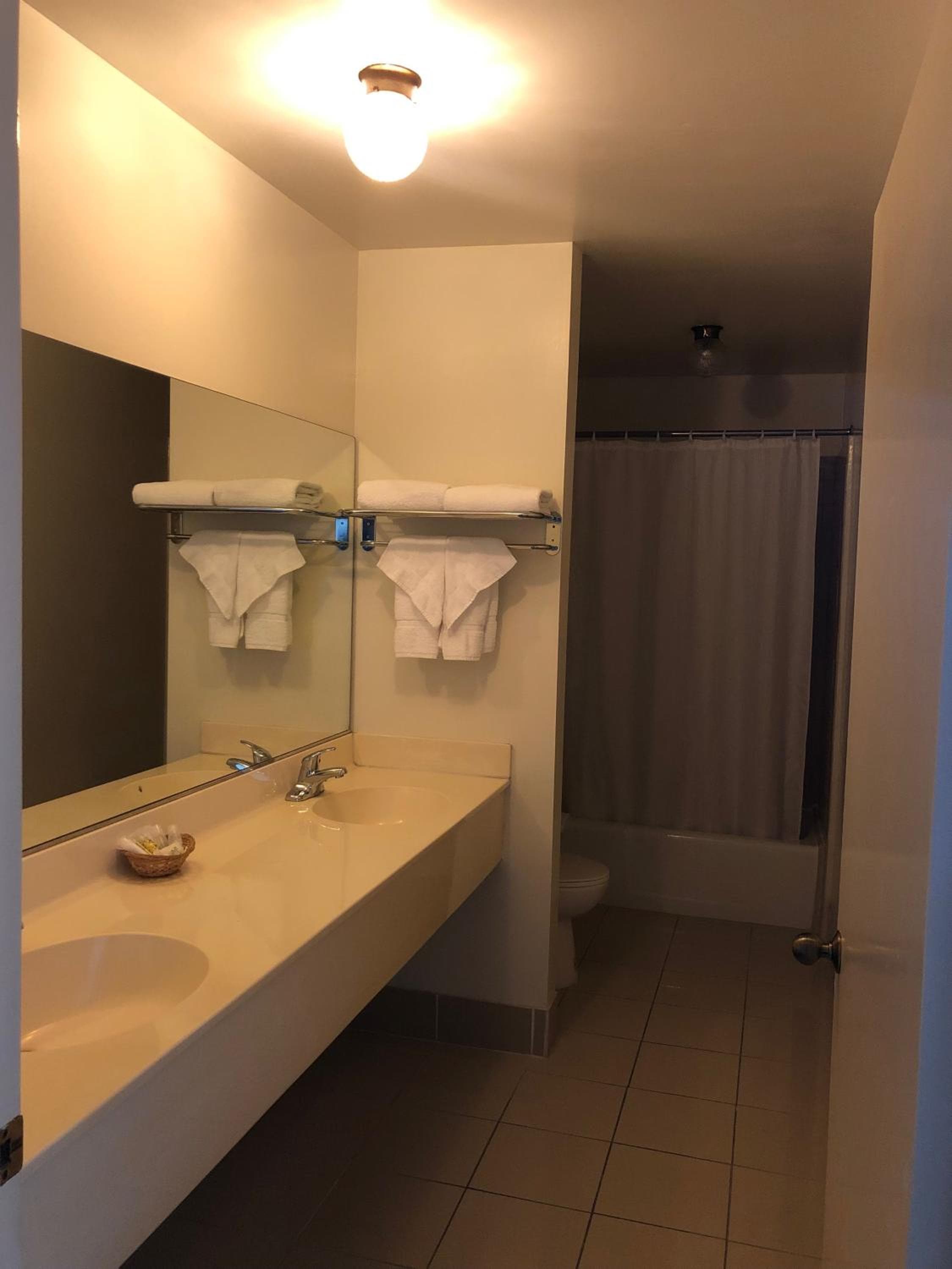 Rotex Western Inn — 18