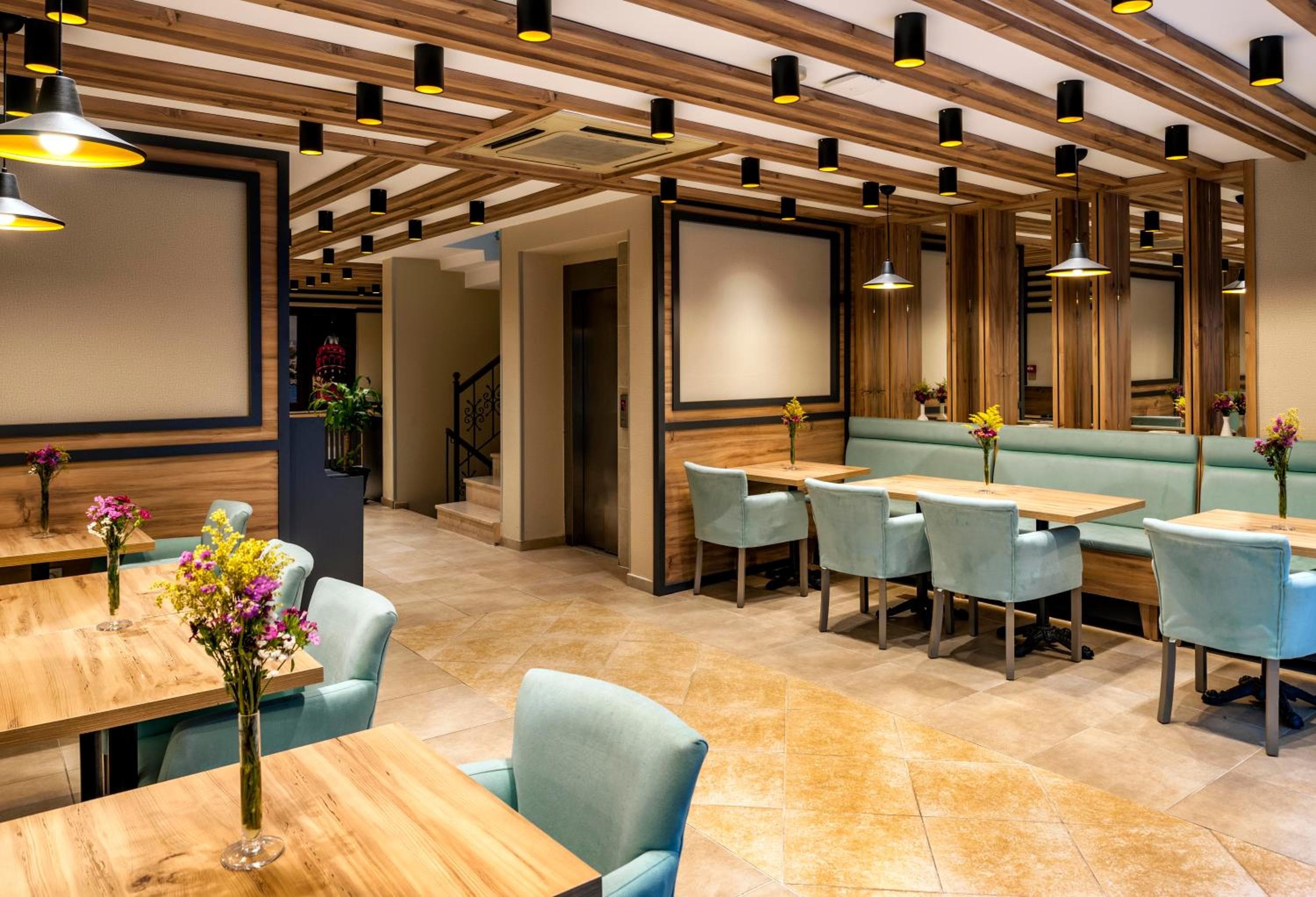 Kupeli Hotel — 15