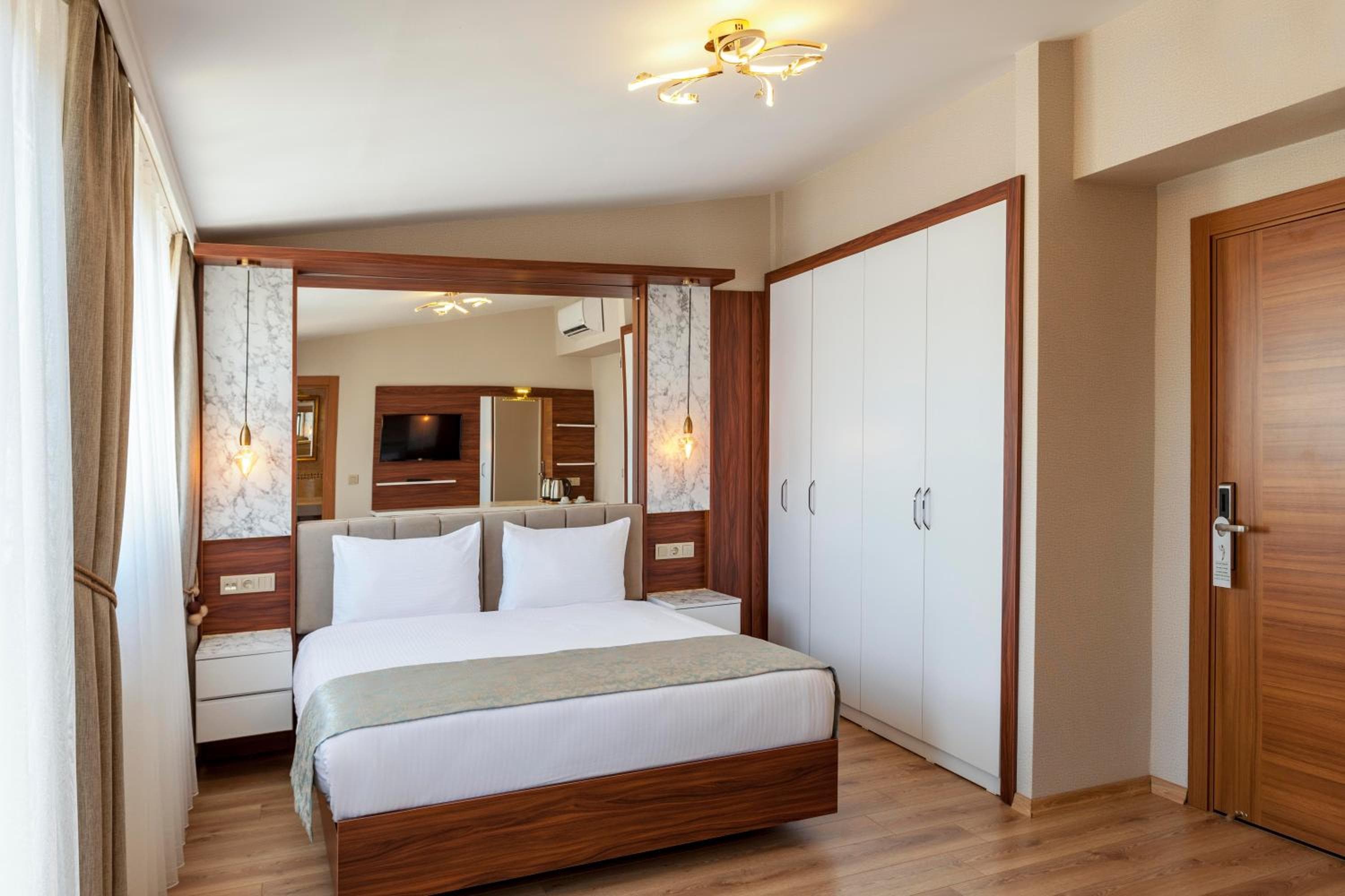 Kupeli Hotel — 5