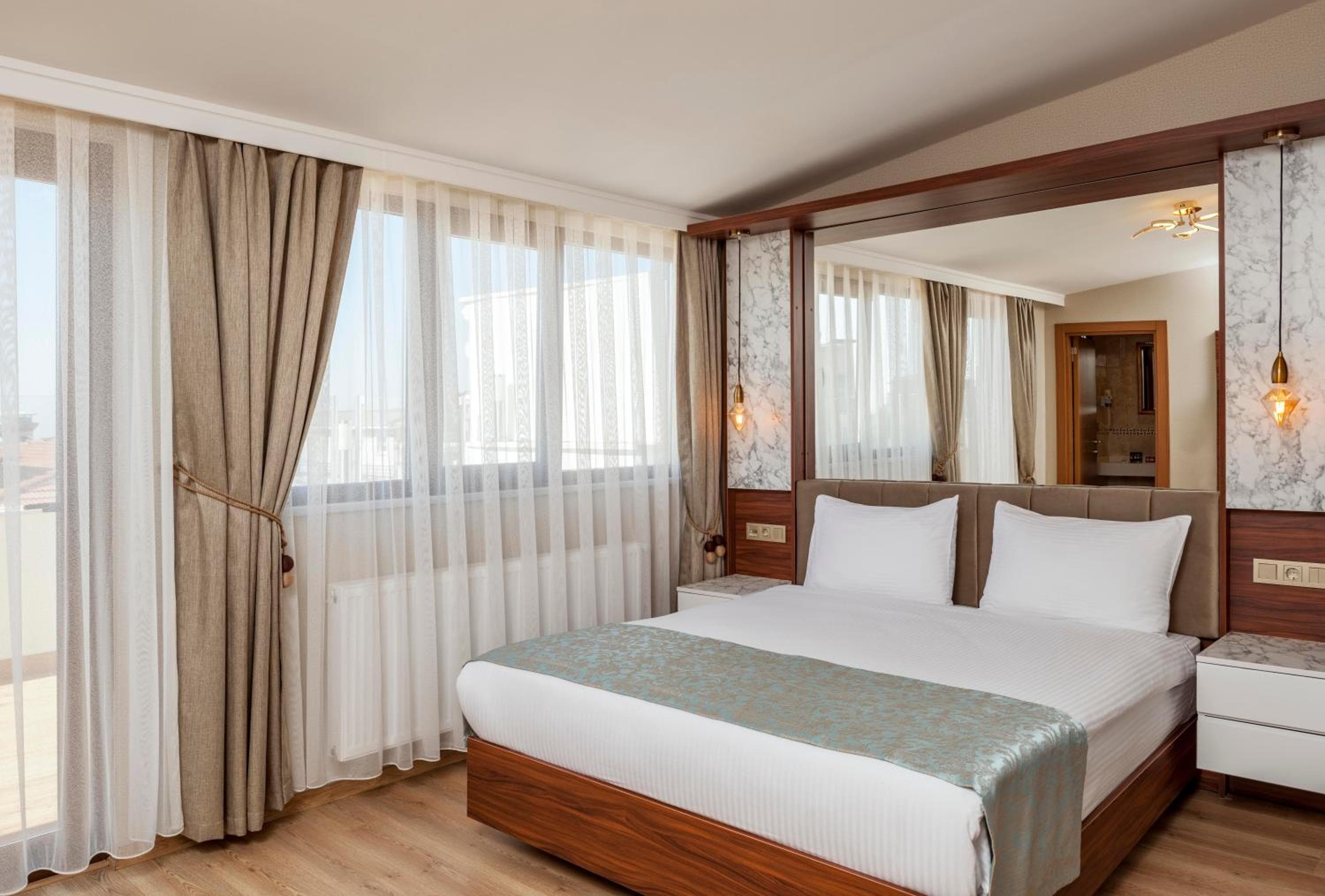 Kupeli Hotel — 6
