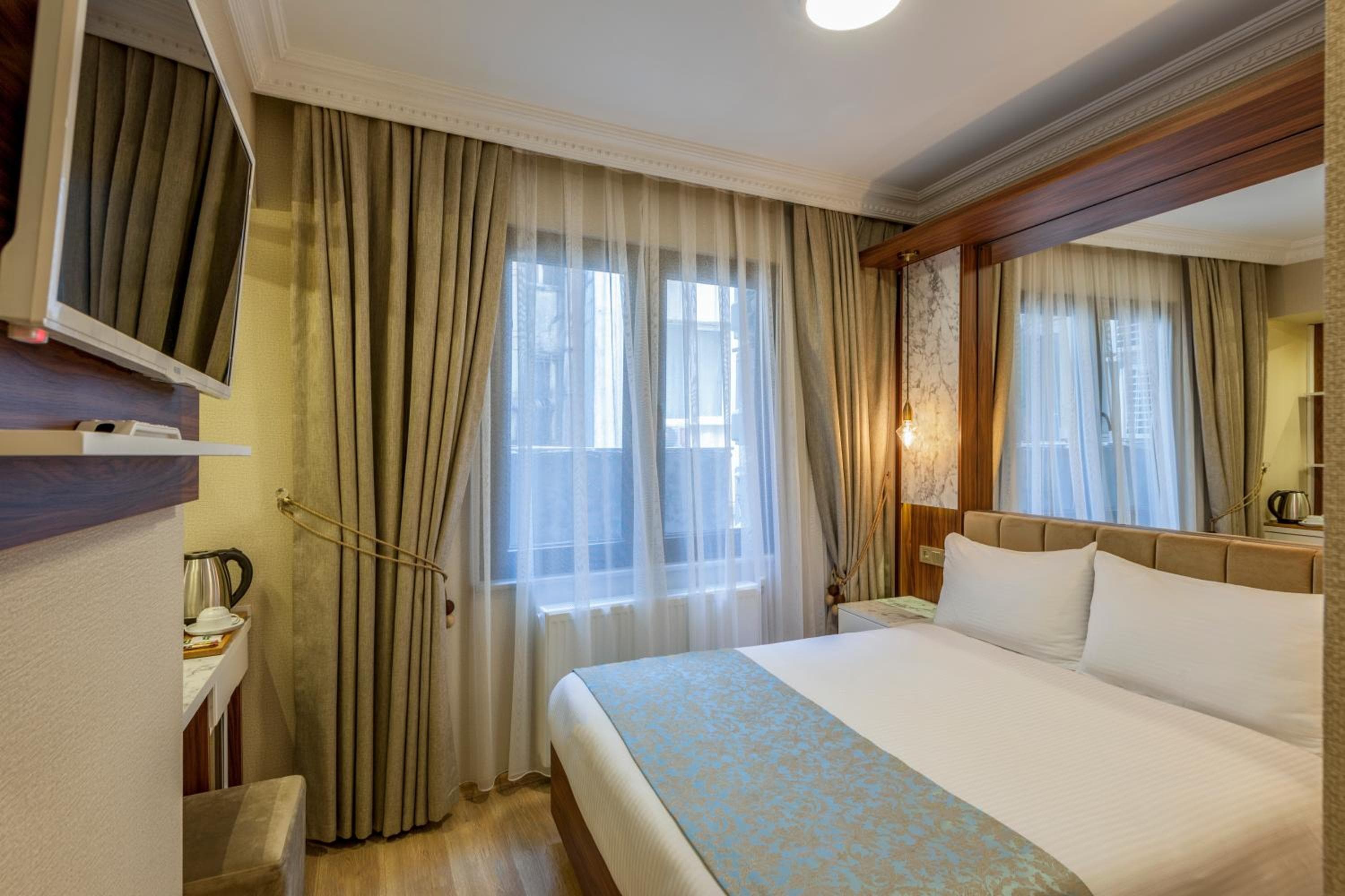 Kupeli Hotel — 18