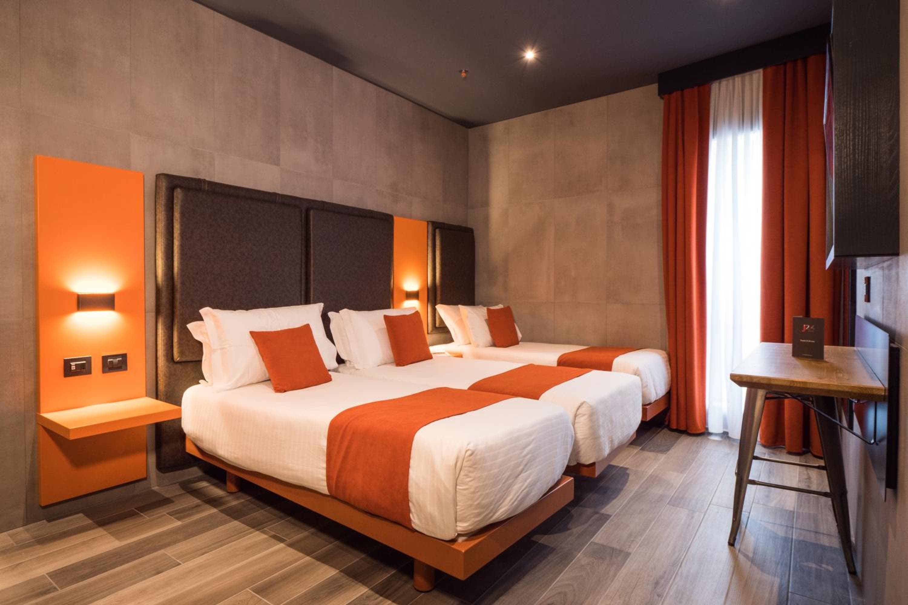 J24 Hotel Milano — 13