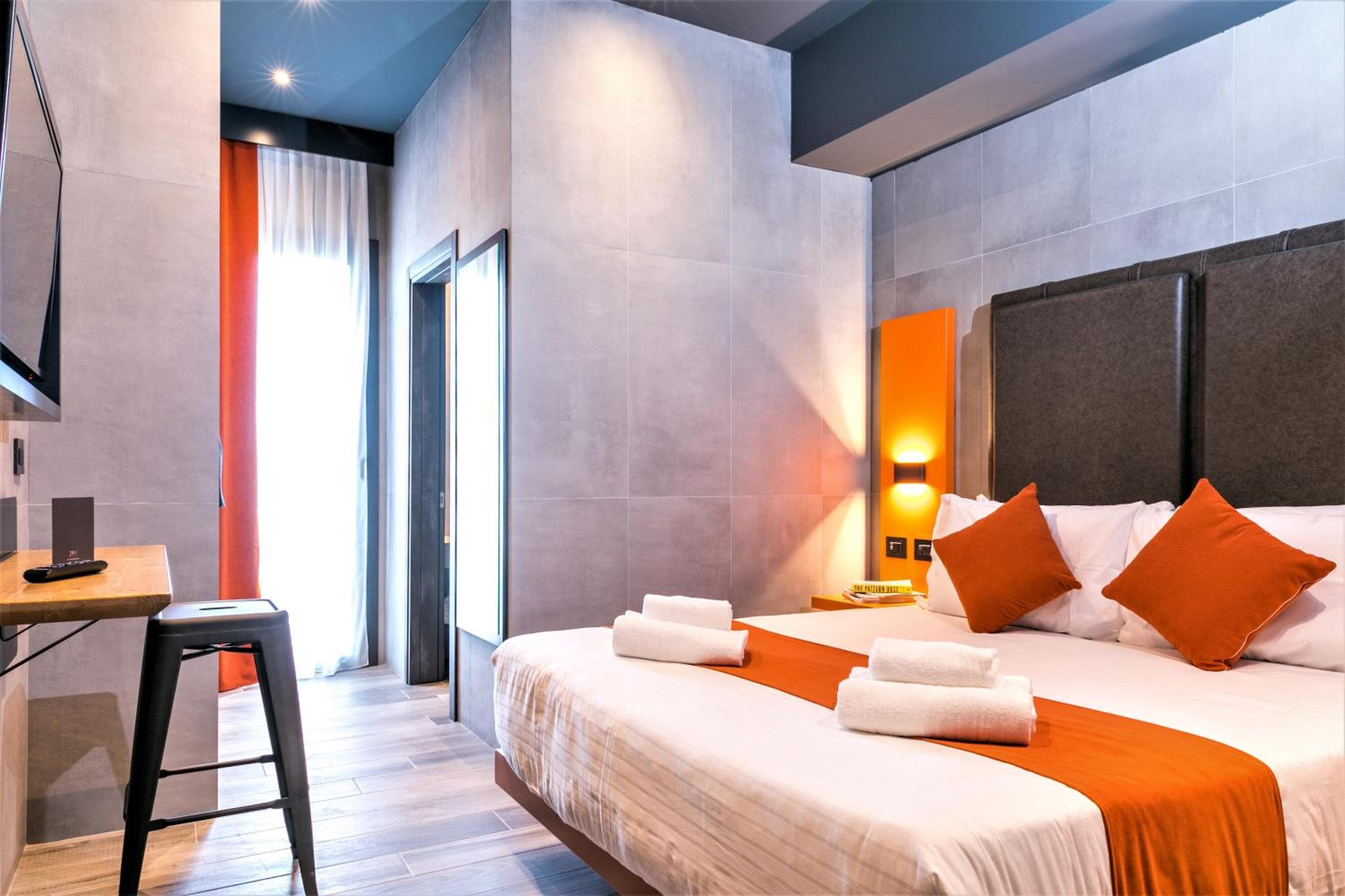 J24 Hotel Milano — 16