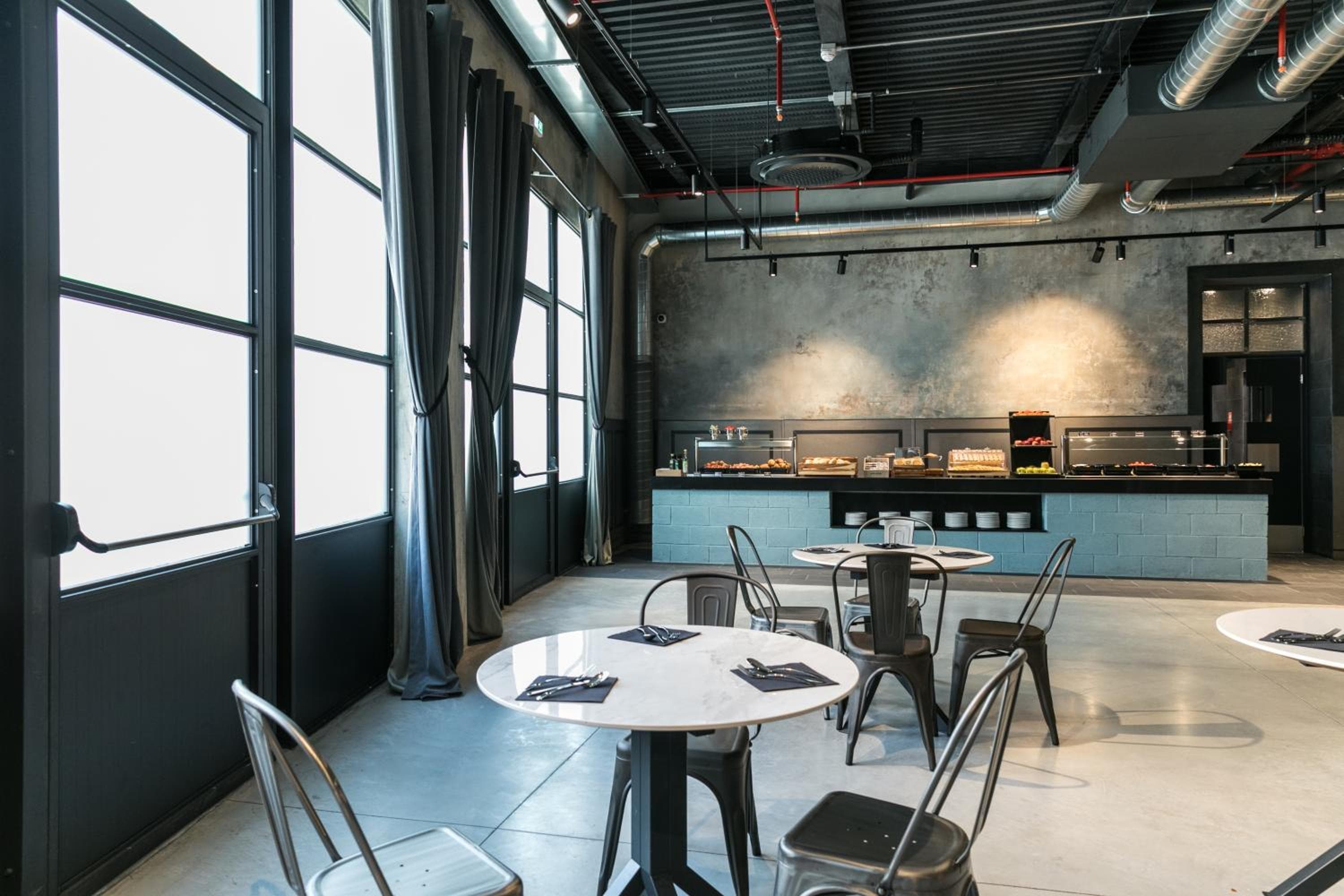 J24 Hotel Milano — 21