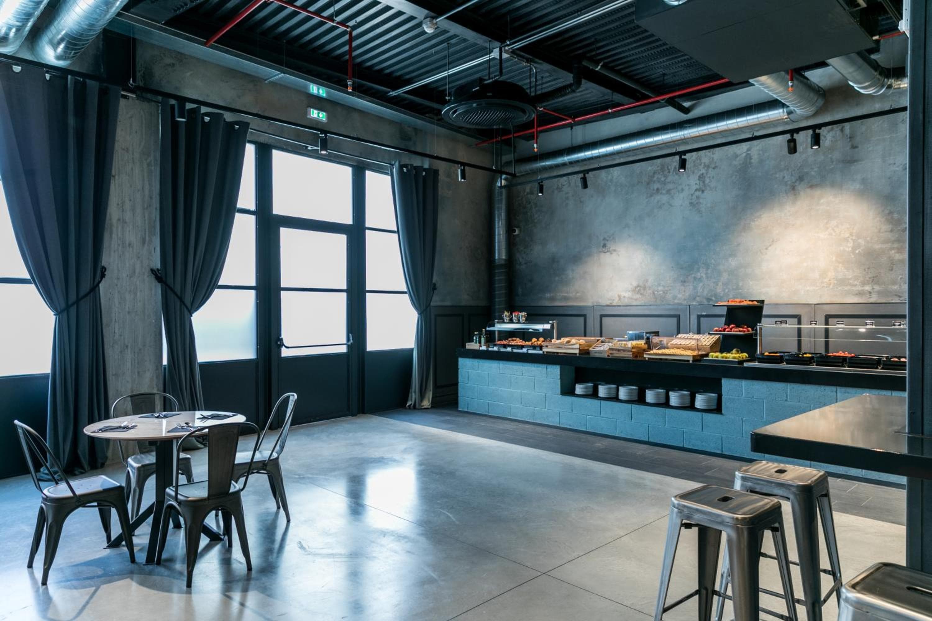 J24 Hotel Milano — 25