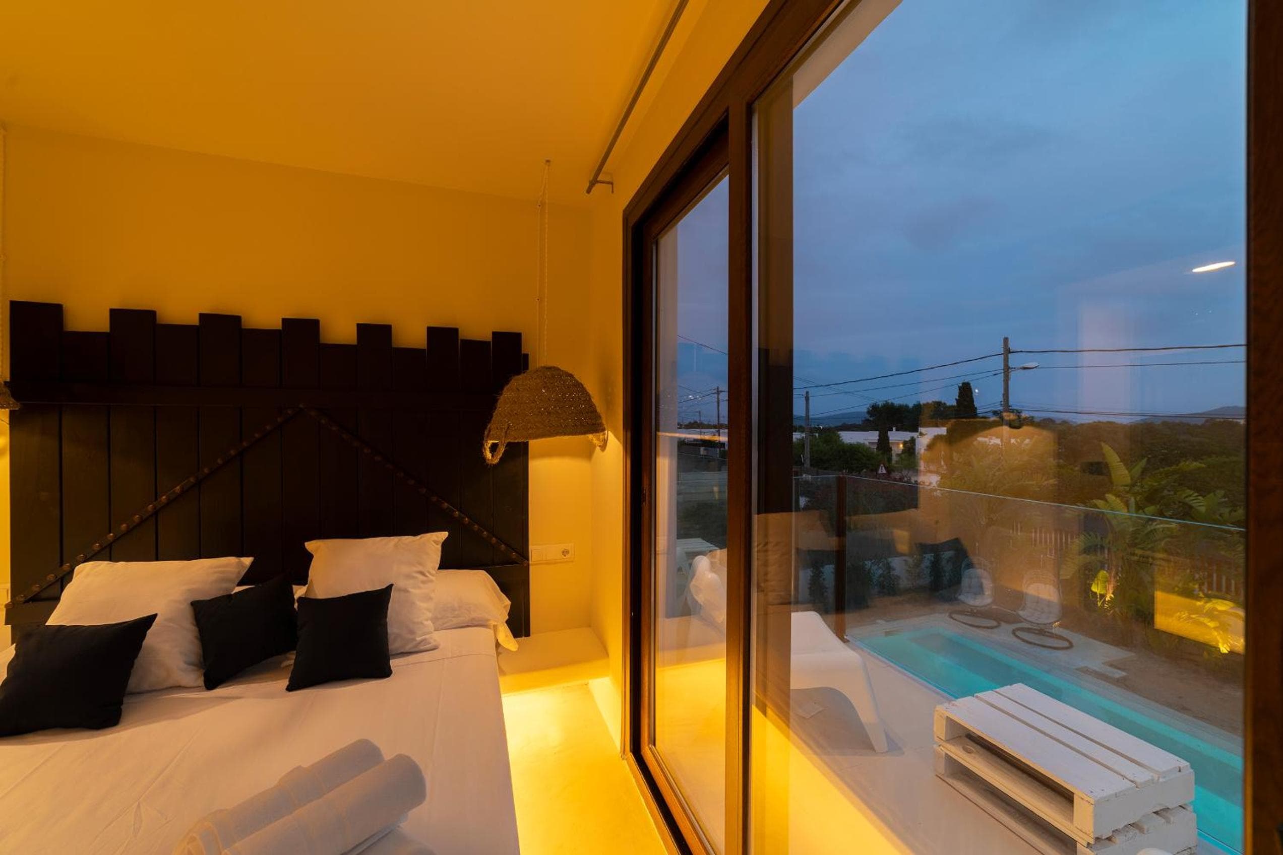 OM Hotel — 25