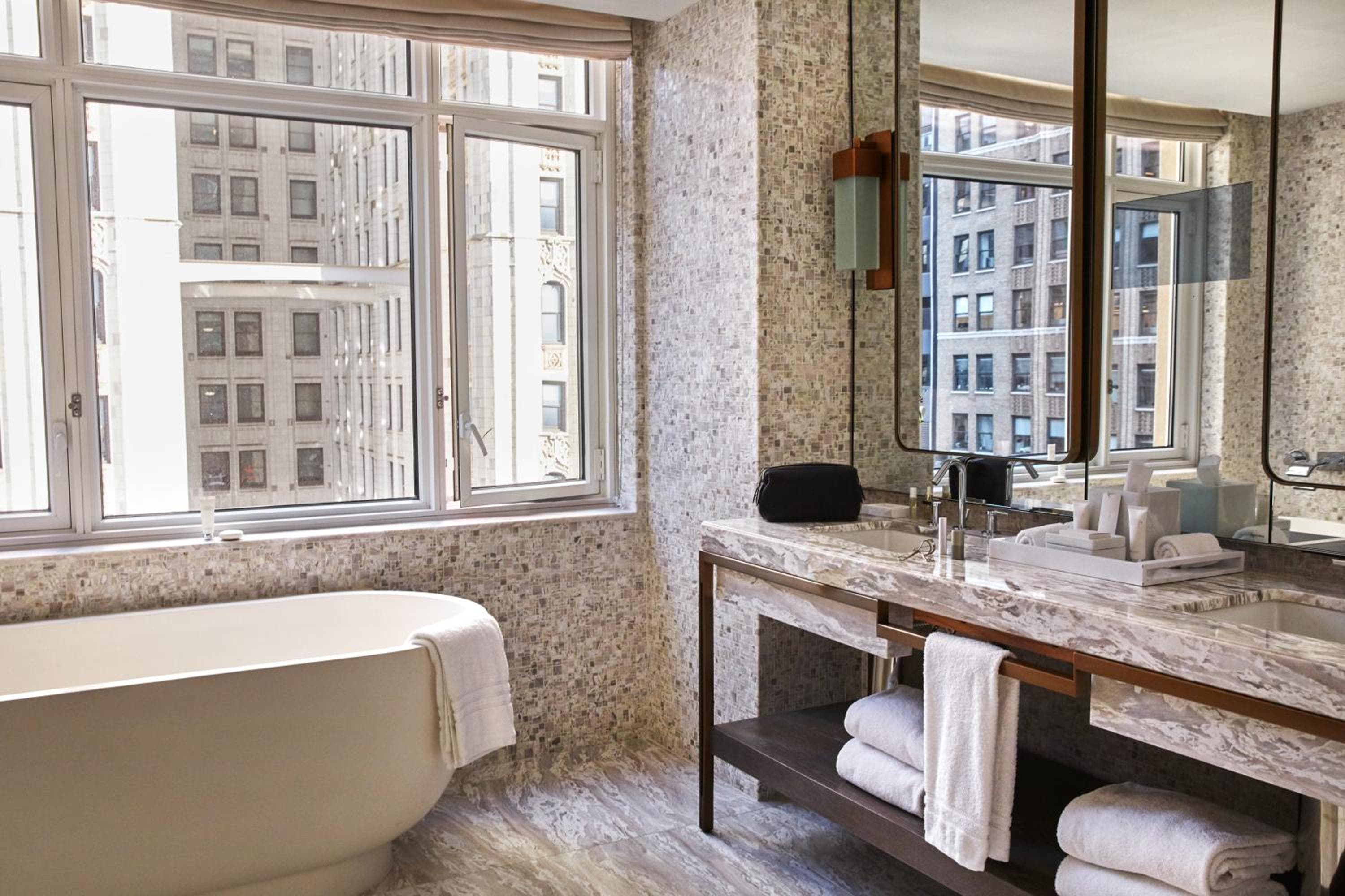 Four Seasons Hotel New York Downtown — 17