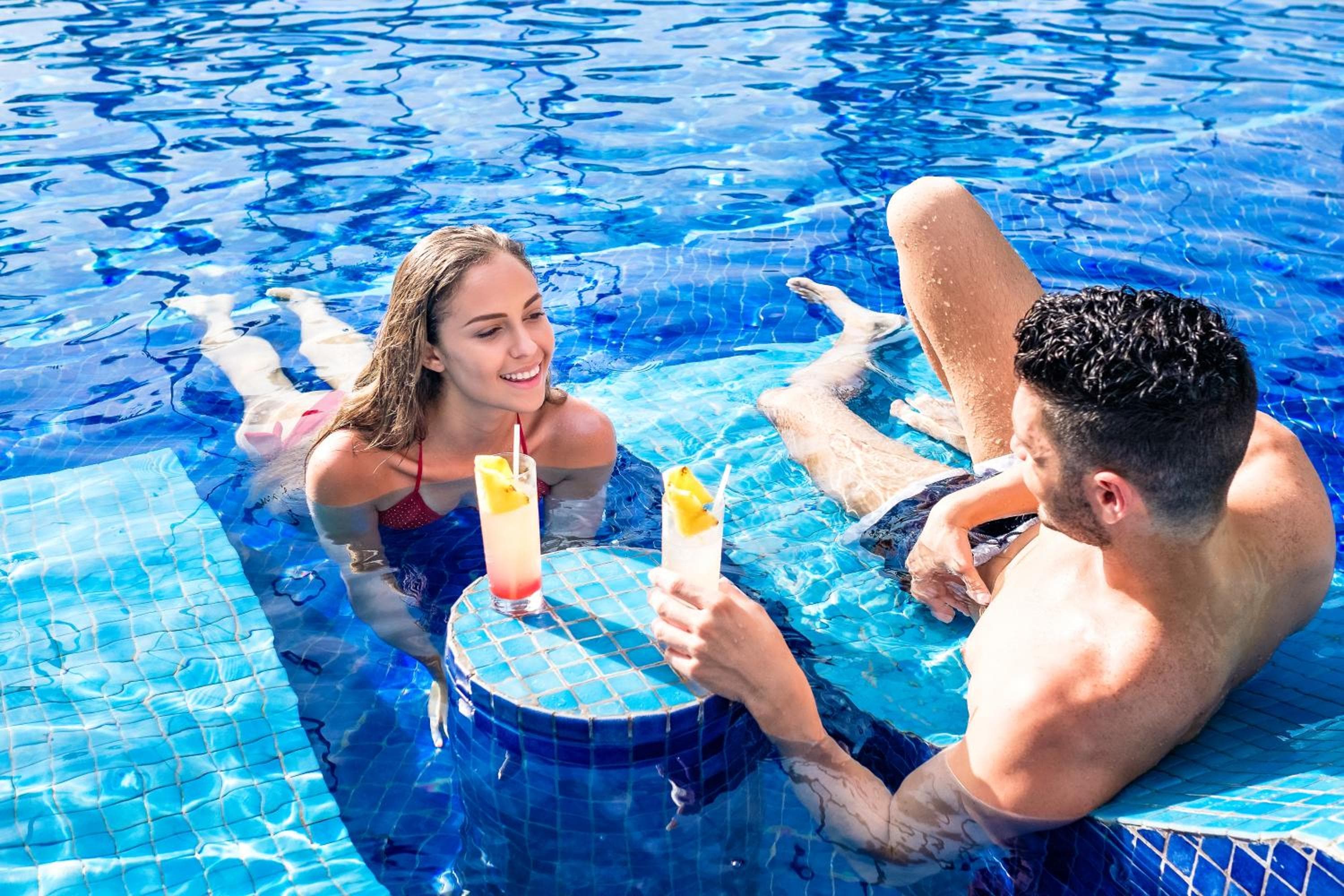 Barceló Bávaro Beach - Sólo Adultos Todo Incluido — 18