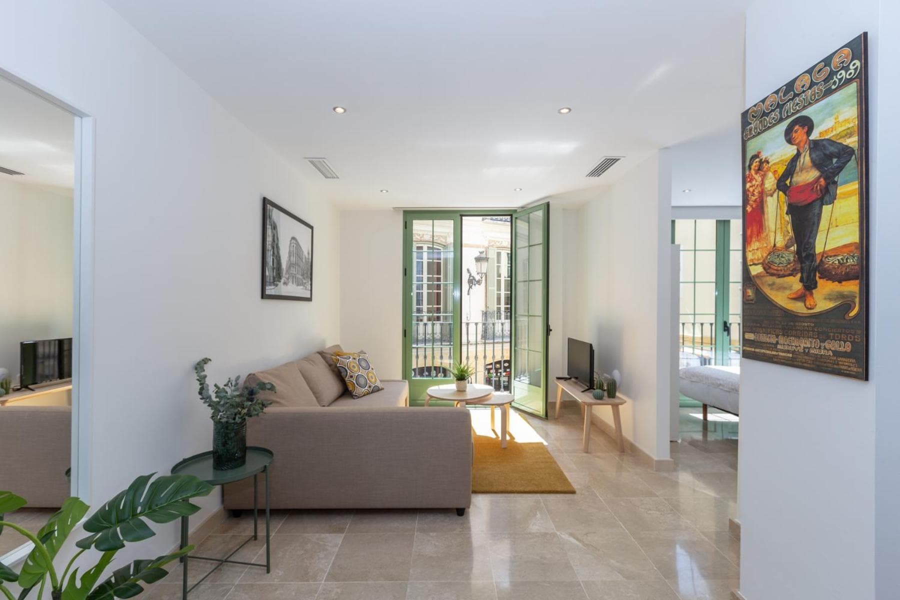 Miraflores Apartments — 21
